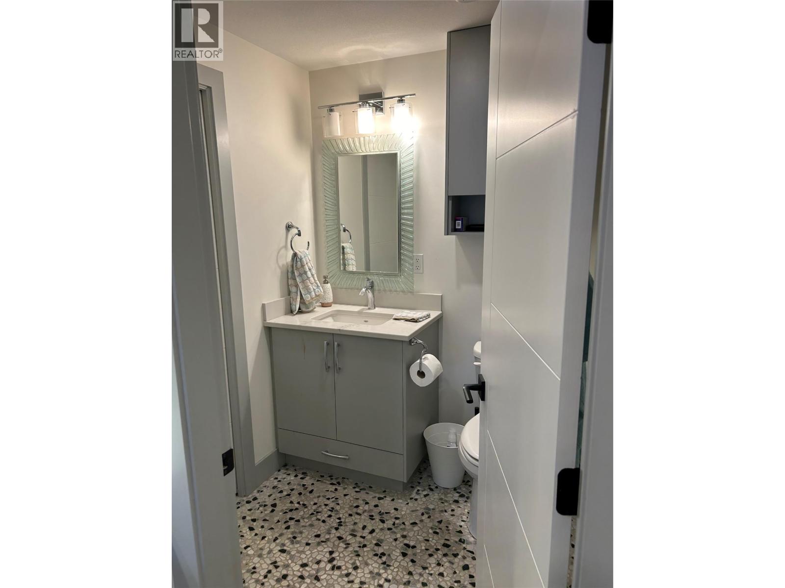 3475 Granite Close Close Unit# 210, Kelowna, British Columbia  V1V 0B9 - Photo 5 - 10391644