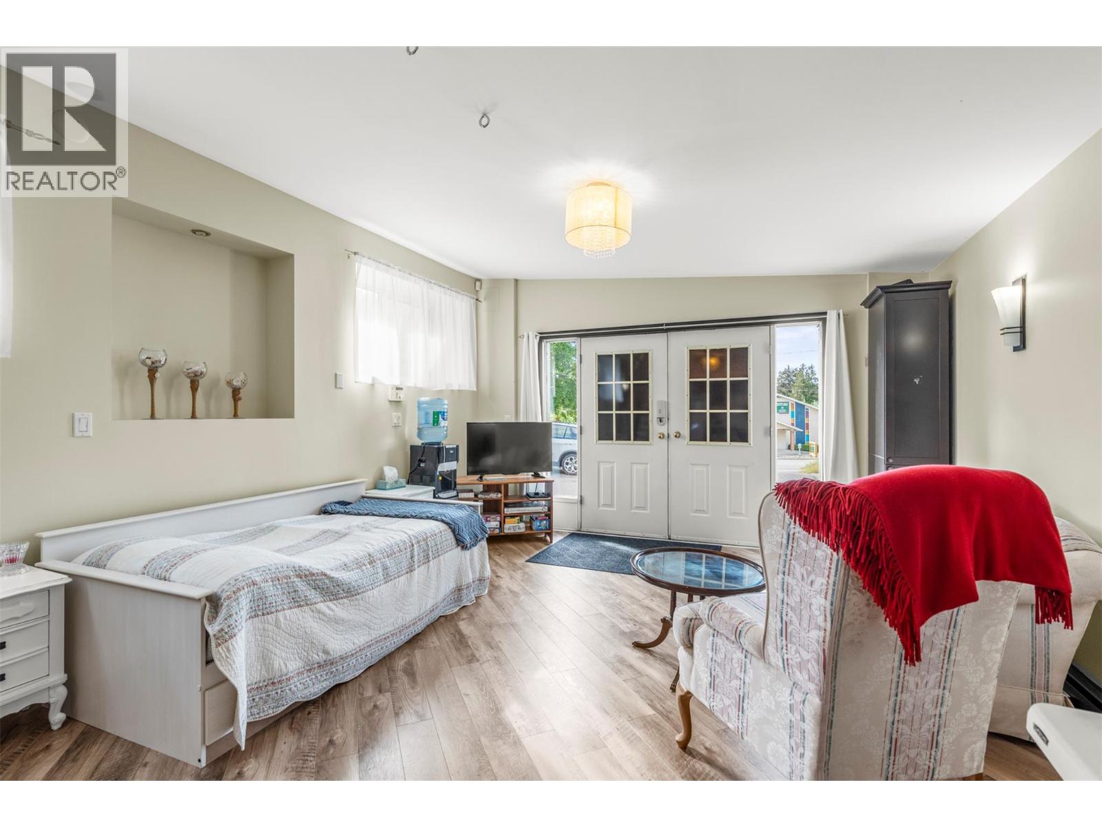 4105 Pleasant Valley Road, Vernon, British Columbia  V1T 4M1 - Photo 10 - 10391440