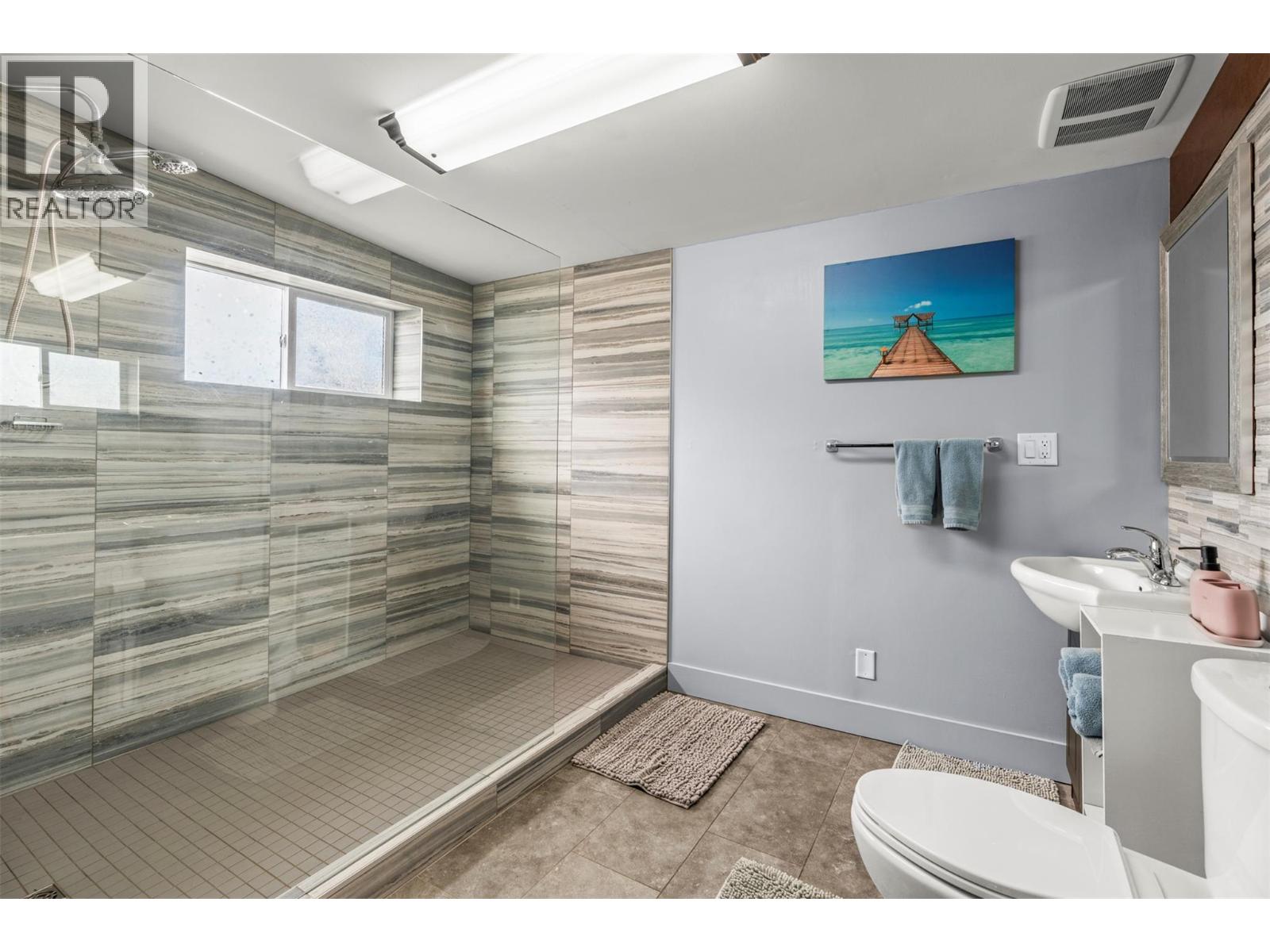 4105 Pleasant Valley Road, Vernon, British Columbia  V1T 4M1 - Photo 24 - 10391440