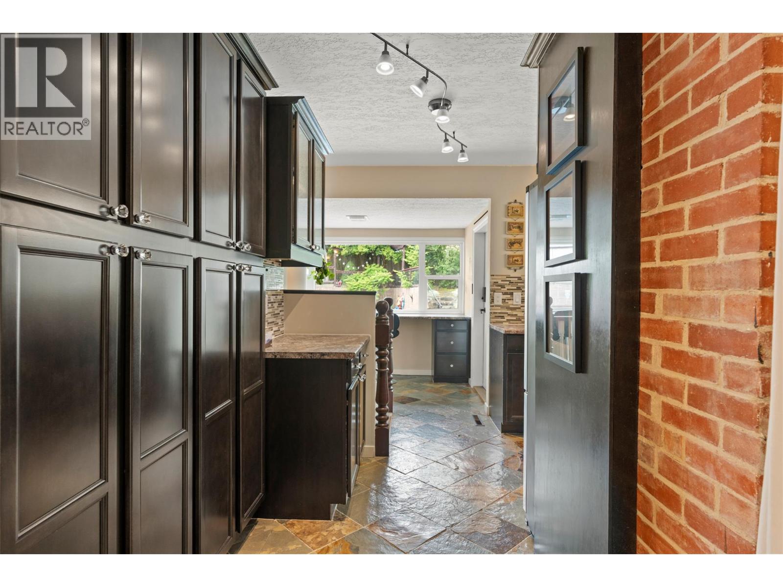 4105 Pleasant Valley Road, Vernon, British Columbia  V1T 4M1 - Photo 30 - 10391440