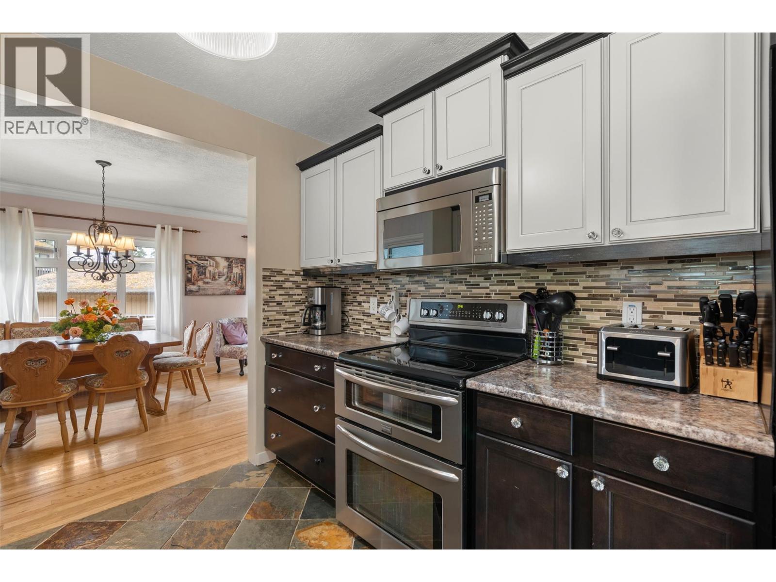 4105 Pleasant Valley Road, Vernon, British Columbia  V1T 4M1 - Photo 33 - 10391440