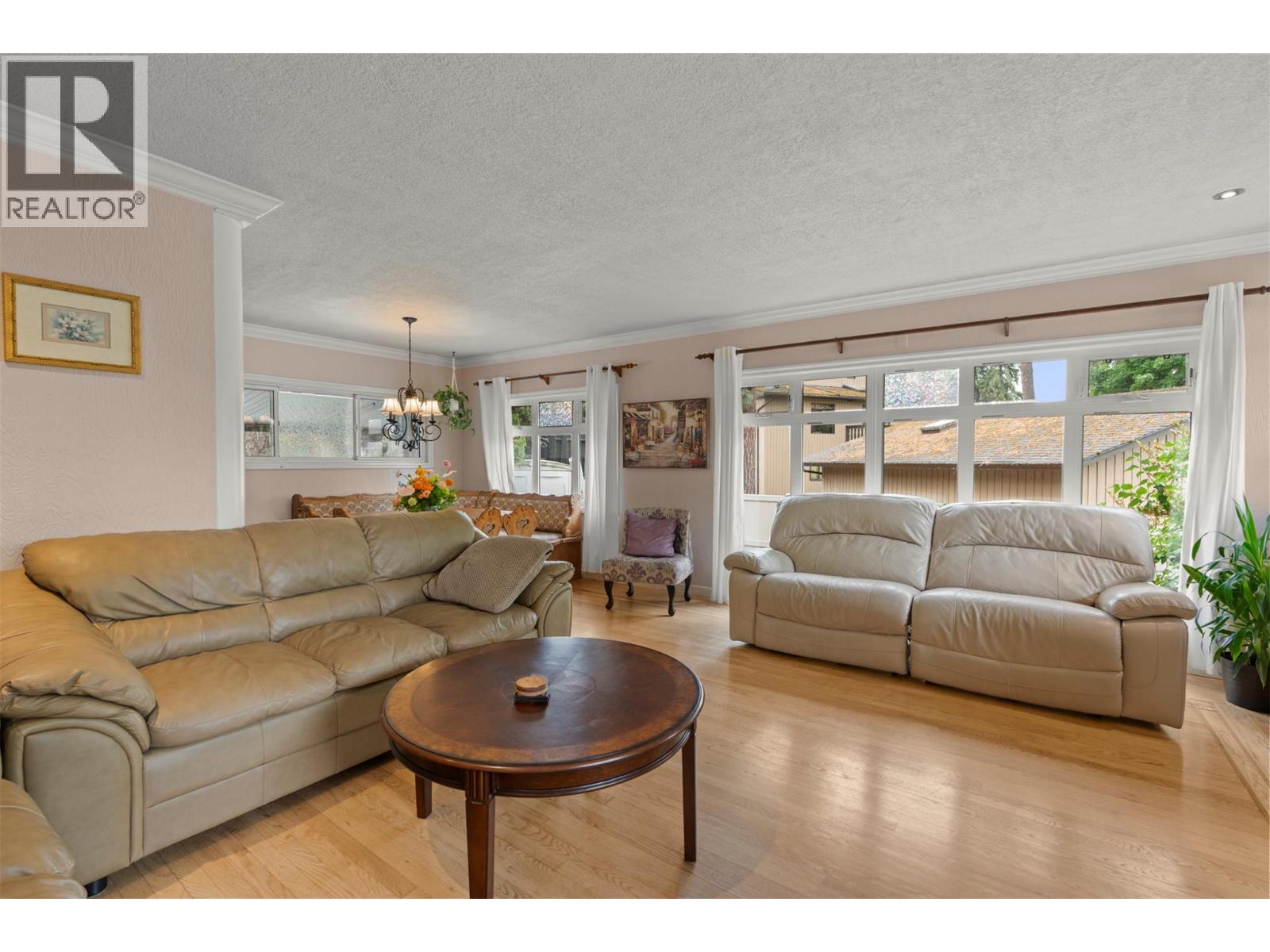 4105 Pleasant Valley Road, Vernon, British Columbia  V1T 4M1 - Photo 38 - 10391440