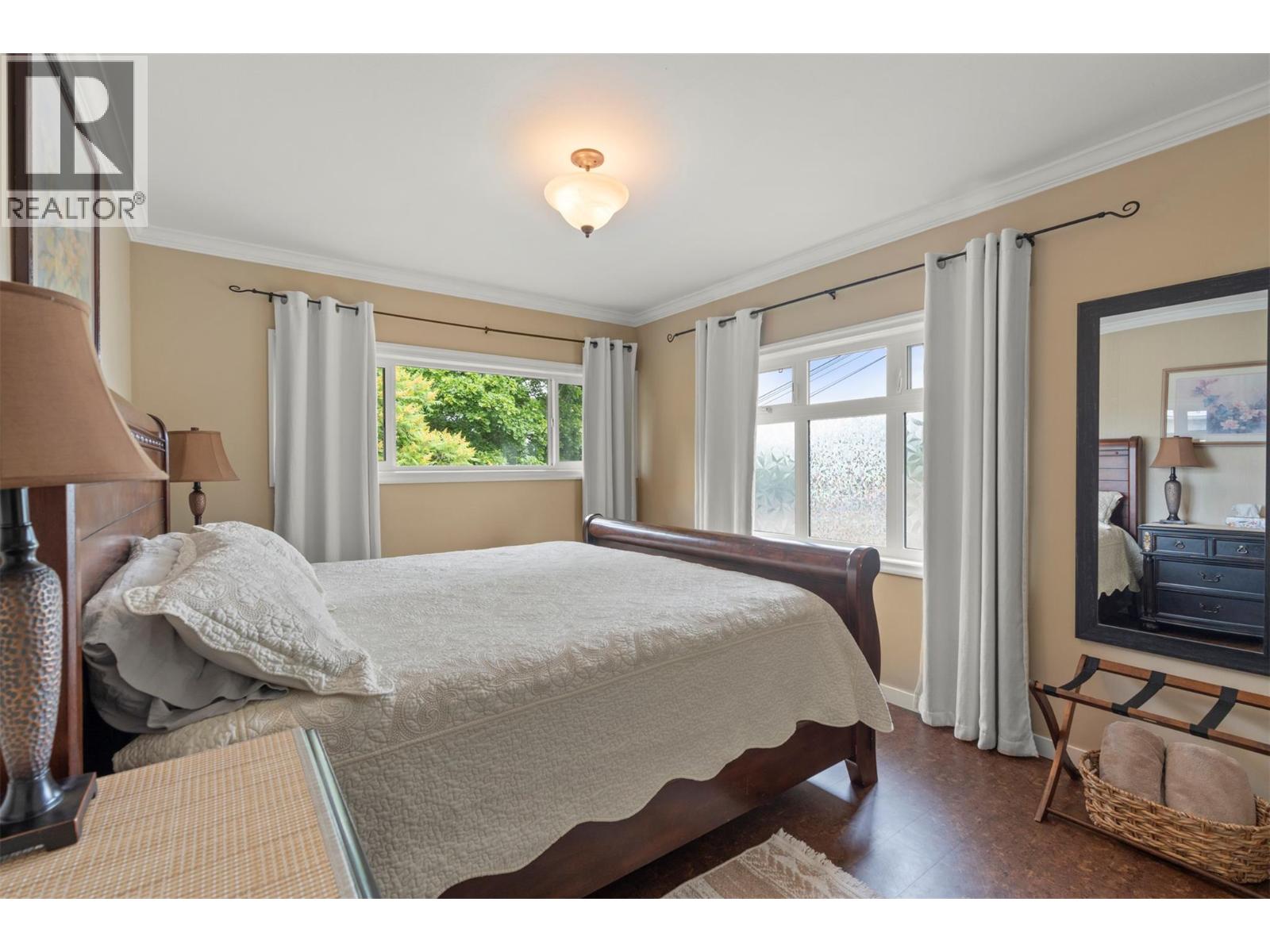 4105 Pleasant Valley Road, Vernon, British Columbia  V1T 4M1 - Photo 44 - 10391440