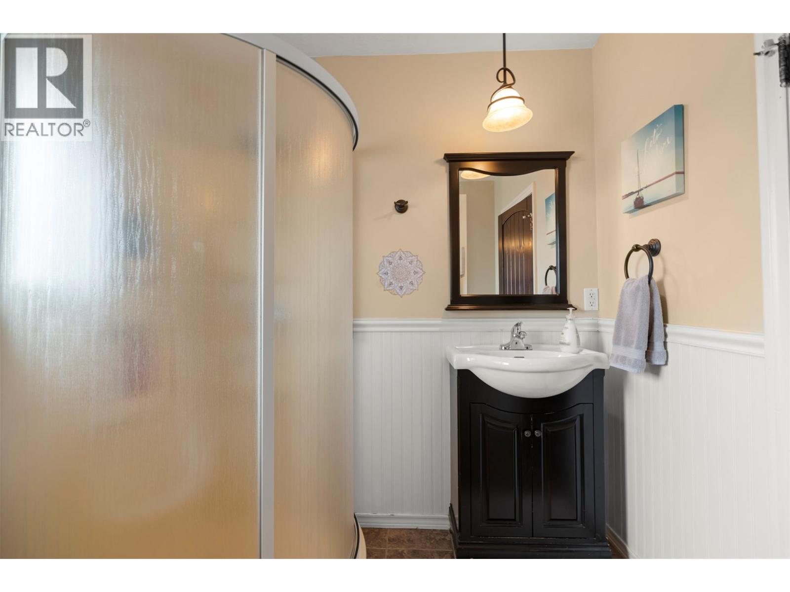 4105 Pleasant Valley Road, Vernon, British Columbia  V1T 4M1 - Photo 47 - 10391440