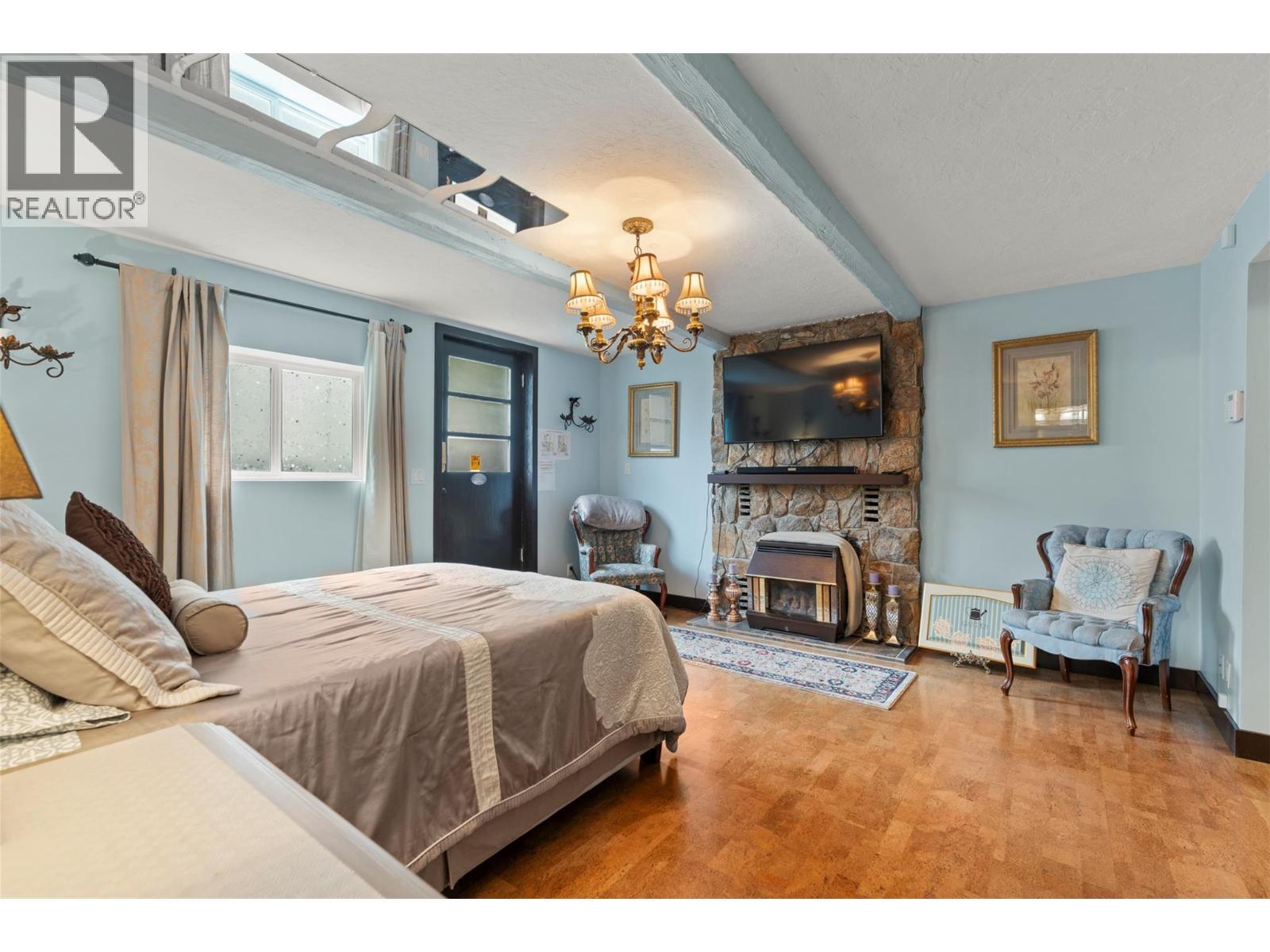 4105 Pleasant Valley Road, Vernon, British Columbia  V1T 4M1 - Photo 57 - 10391440