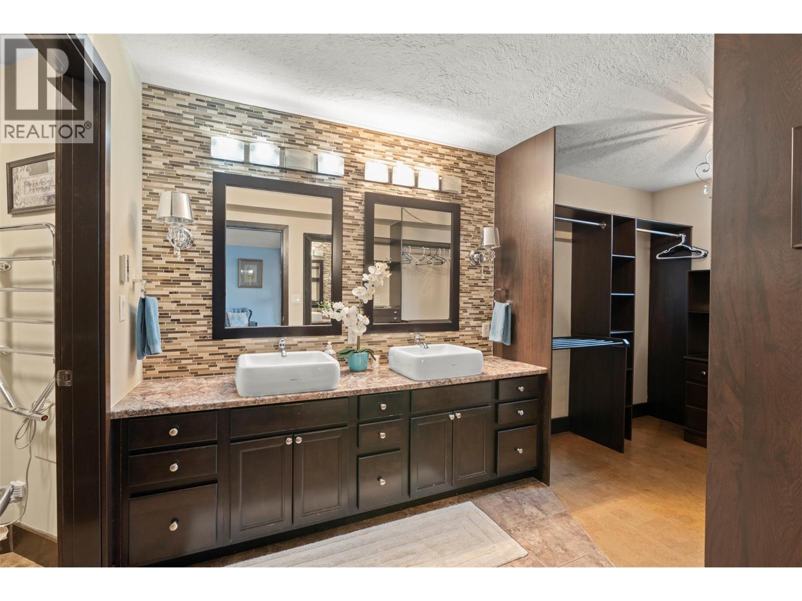 4105 Pleasant Valley Road, Vernon, British Columbia  V1T 4M1 - Photo 59 - 10391440