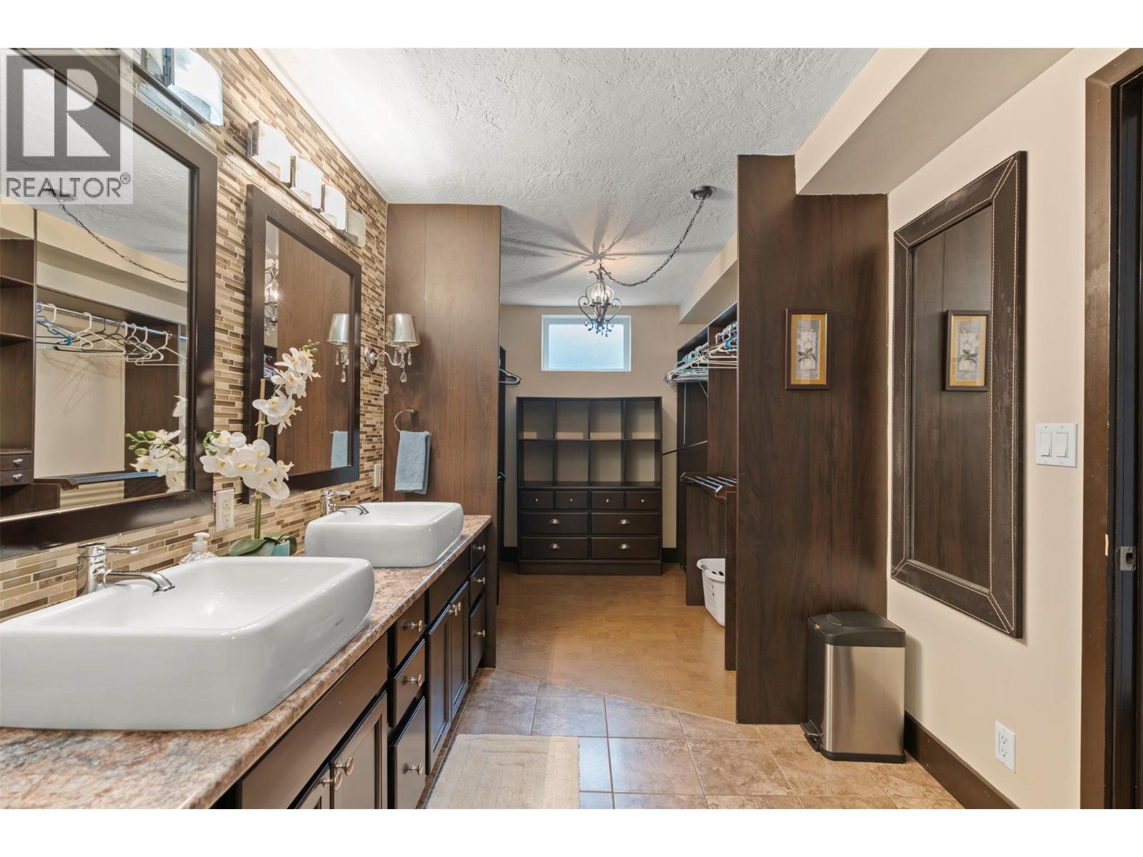 4105 Pleasant Valley Road, Vernon, British Columbia  V1T 4M1 - Photo 60 - 10391440