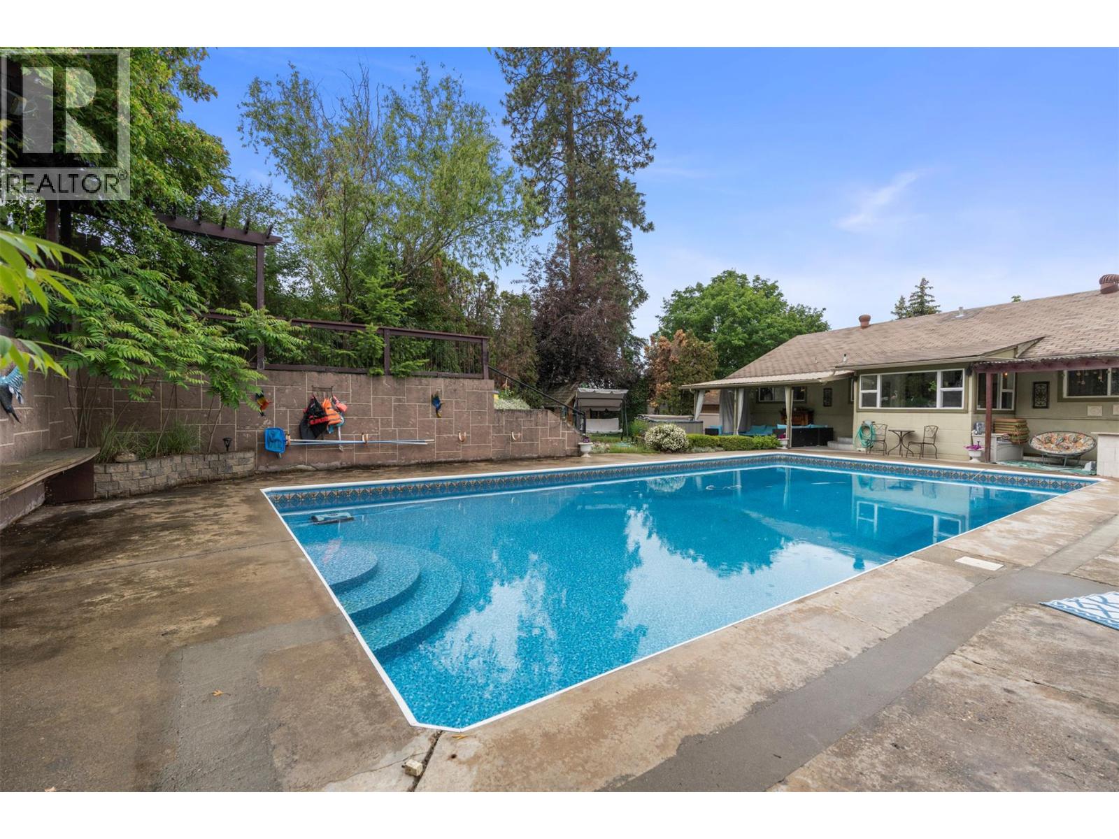4105 Pleasant Valley Road, Vernon, British Columbia  V1T 4M1 - Photo 79 - 10391440