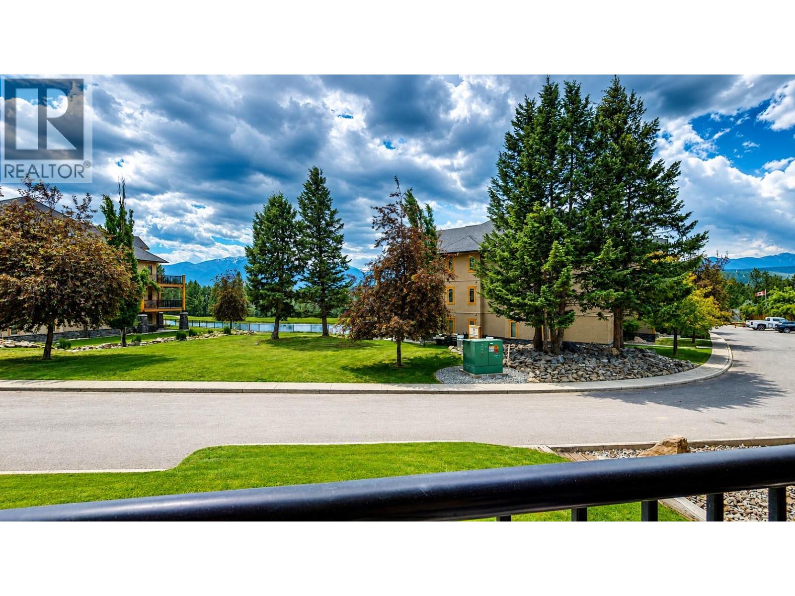 700 Bighorn Boulevard Unit# 715 E, Radium Hot Springs, British Columbia  V0A 1M0 - Photo 11 - 10391385