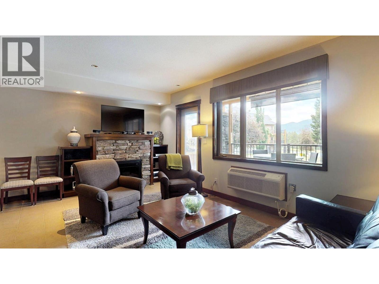 700 Bighorn Boulevard Unit# 715 E, Radium Hot Springs, British Columbia  V0A 1M0 - Photo 8 - 10391385