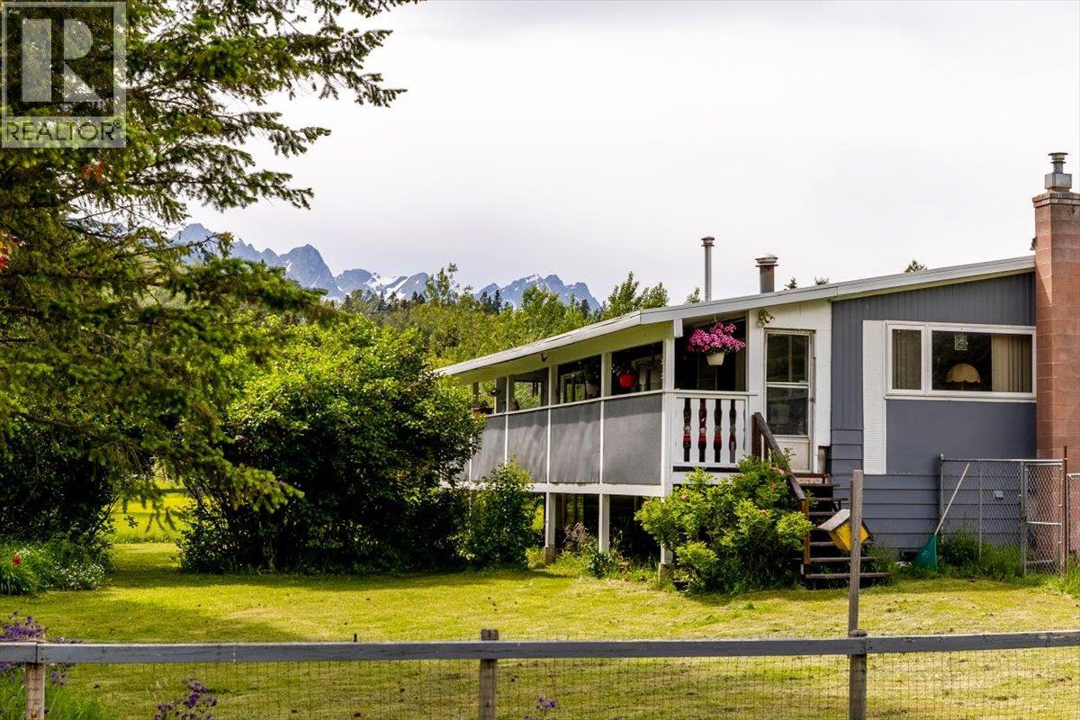 3715 Vanlerberg Road, Fernie, British Columbia  V0B 1M1 - Photo 11 - 10391631