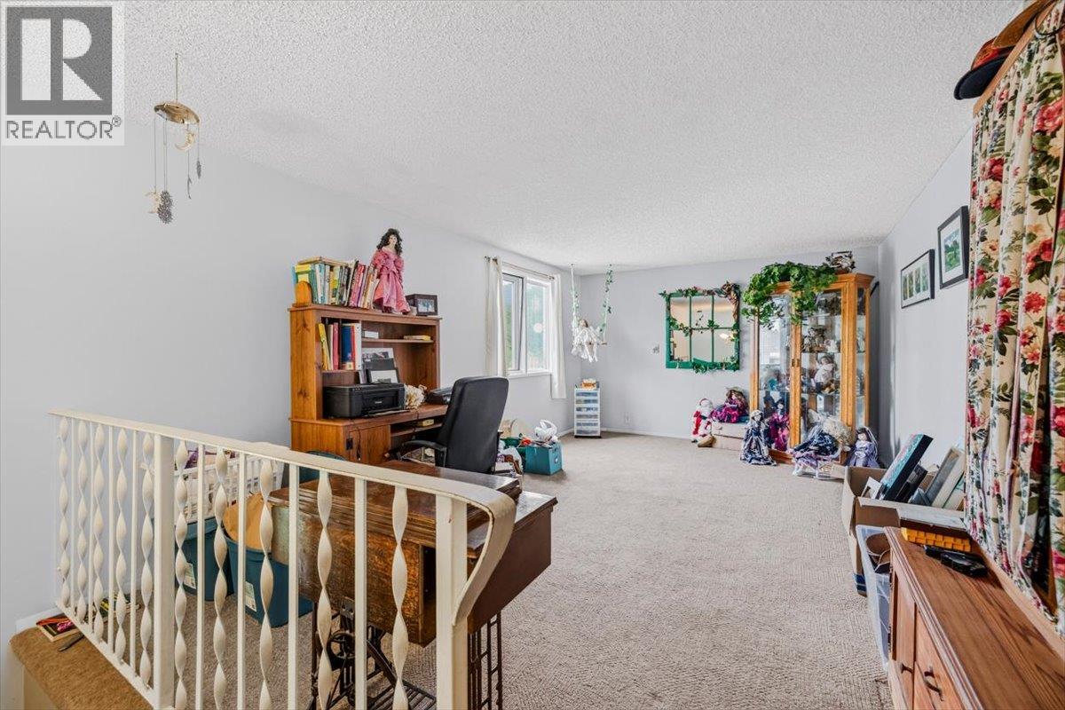 3715 Vanlerberg Road, Fernie, British Columbia  V0B 1M1 - Photo 27 - 10391631