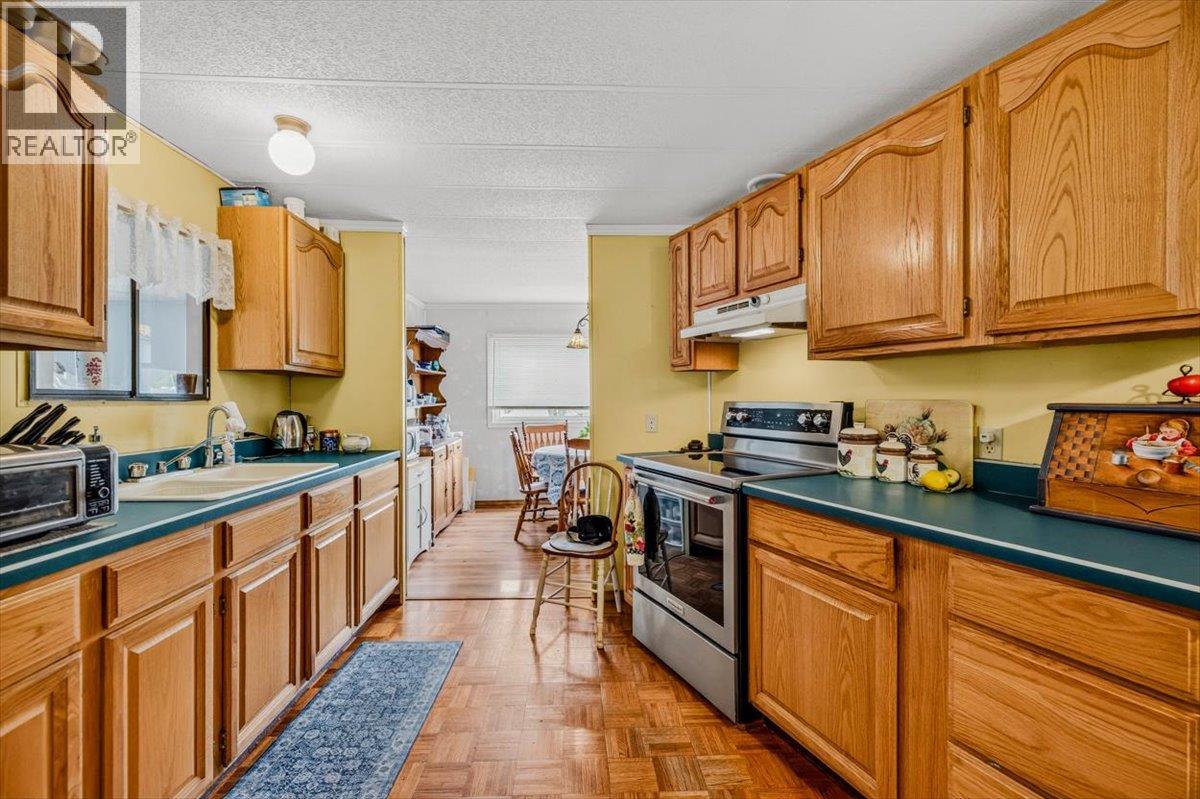 3715 Vanlerberg Road, Fernie, British Columbia  V0B 1M1 - Photo 29 - 10391631