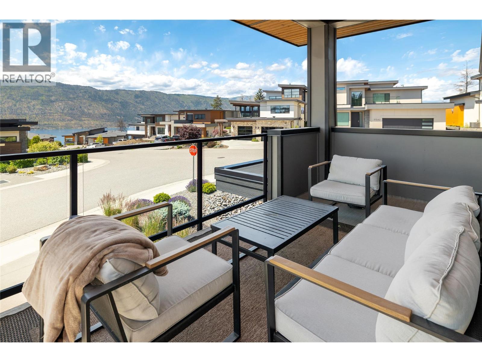 9499 Ledgestone Road, Lake Country, British Columbia  V4V 0A4 - Photo 8 - 10391192