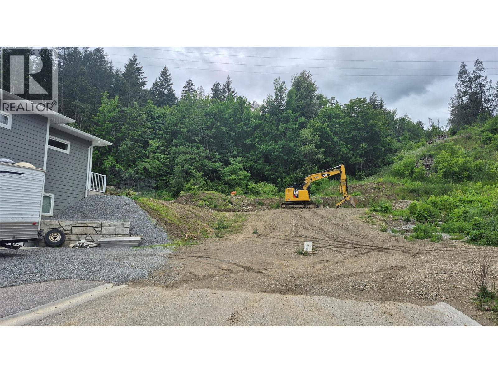 806 Cliff Avenue, Enderby, British Columbia  V1E 2Z7 - Photo 4 - 10391135