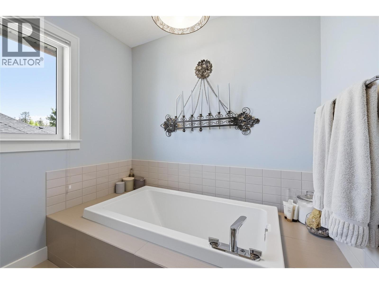 147 Skyland Drive, Kelowna, British Columbia  V1V 3A2 - Photo 34 - 10391627