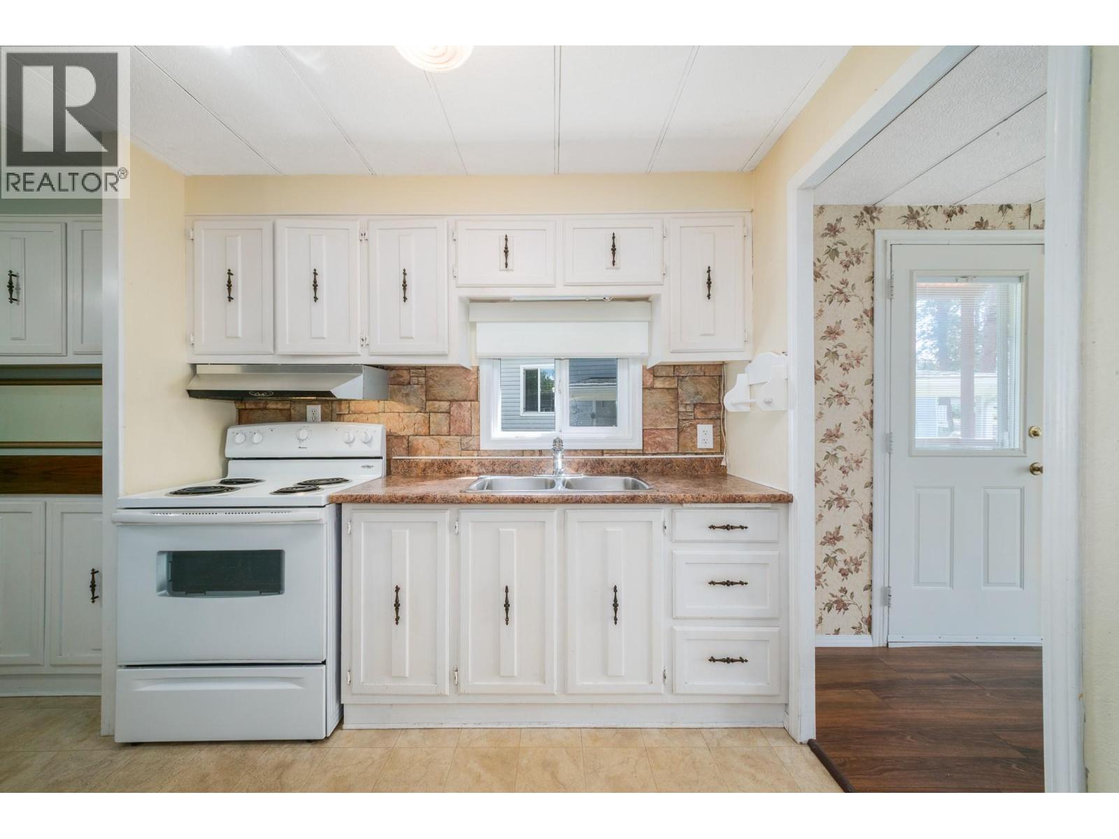 2445 Old Okanagan Highway Unit# 9, West Kelowna, British Columbia  V4T 1V2 - Photo 9 - 10391494