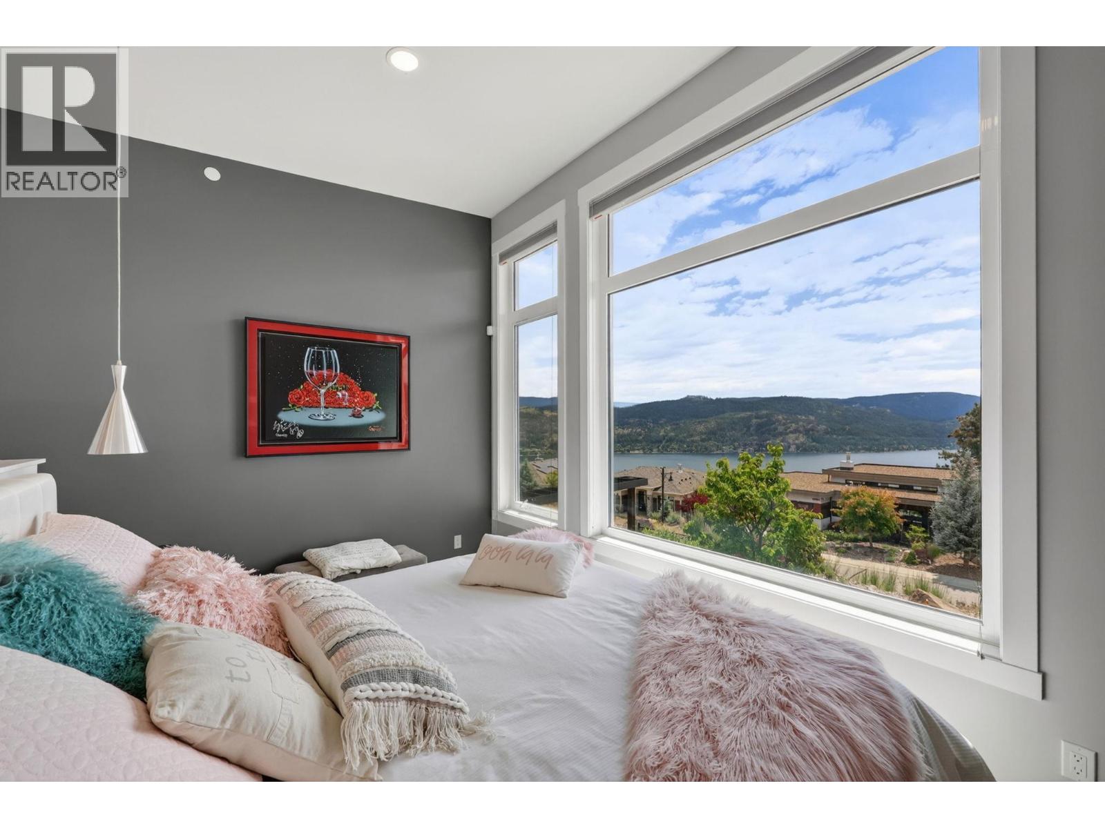 8908 Hampshire Crescent, Vernon, British Columbia  V1H 2K9 - Photo 25 - 10390933