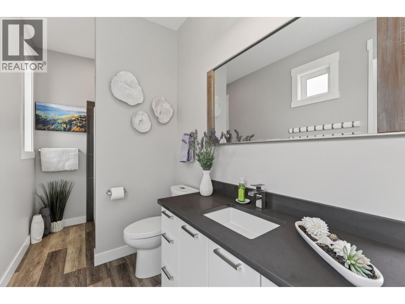 8908 Hampshire Crescent, Vernon, British Columbia  V1H 2K9 - Photo 31 - 10390933