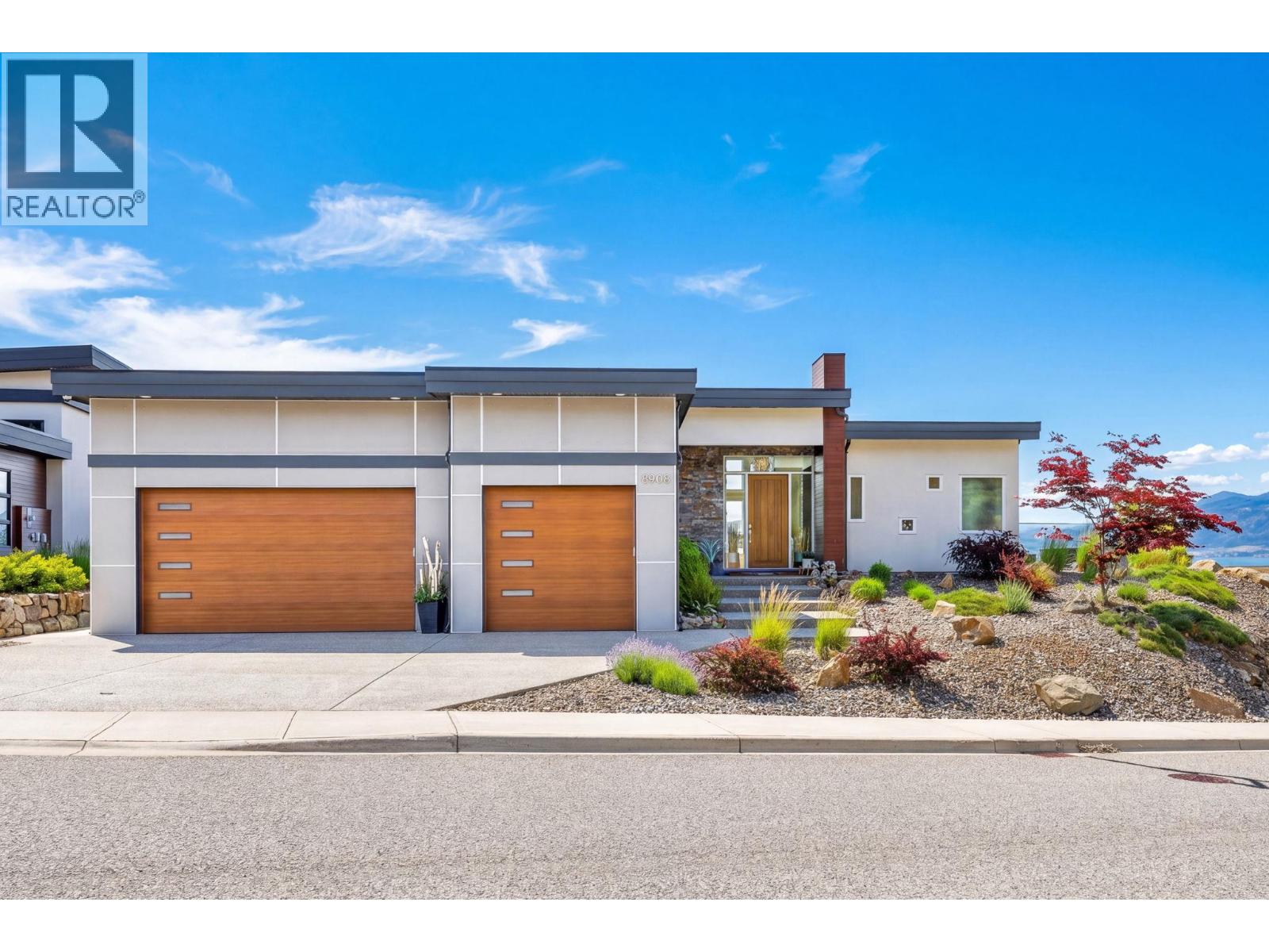 8908 Hampshire Crescent, Vernon, British Columbia  V1H 2K9 - Photo 4 - 10390933