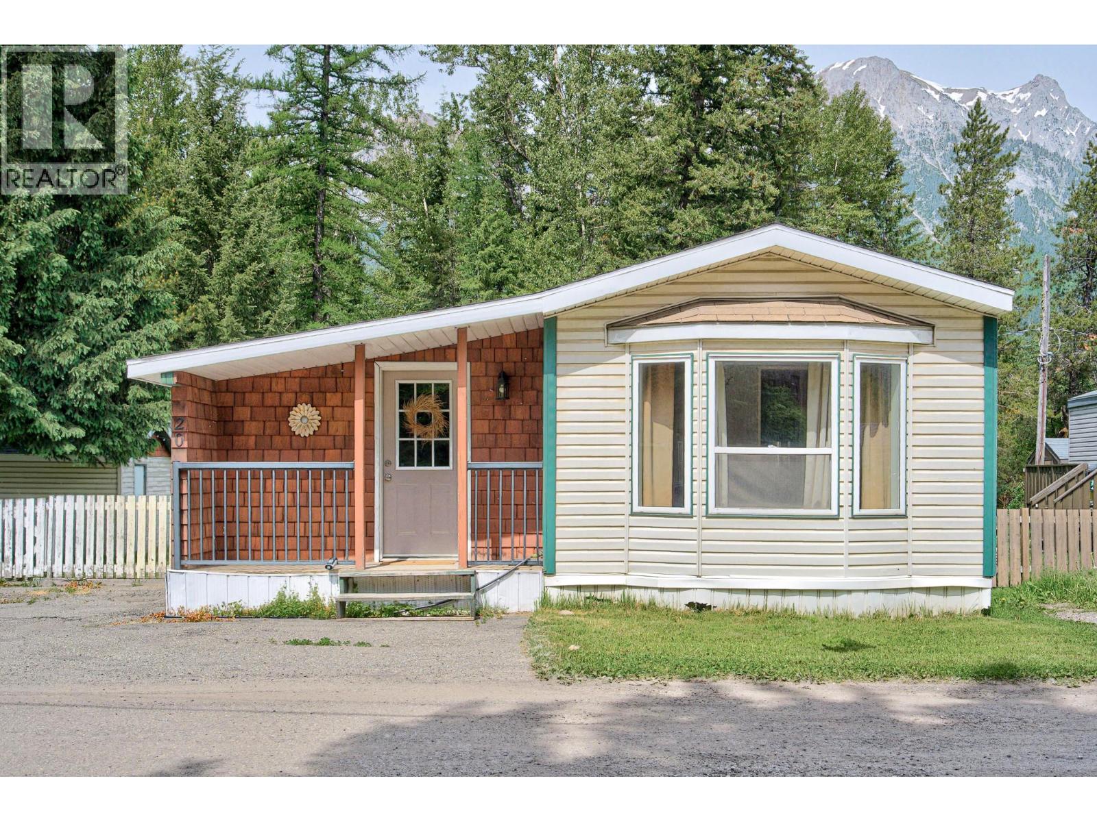 9773 Stephenson Road Unit# 20, Fernie, British Columbia  V0B 2G0 - Photo 4 - 10391010