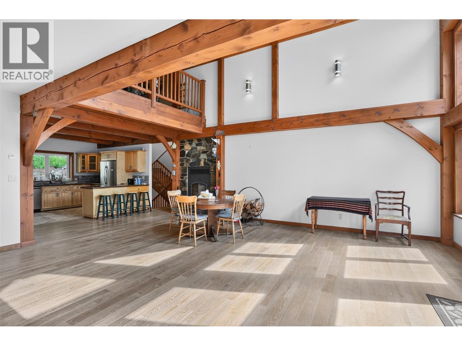 1851 Johnsons Landing Road, Johnsons Landing, British Columbia  V0G 1B0 - Photo 11 - 10390267