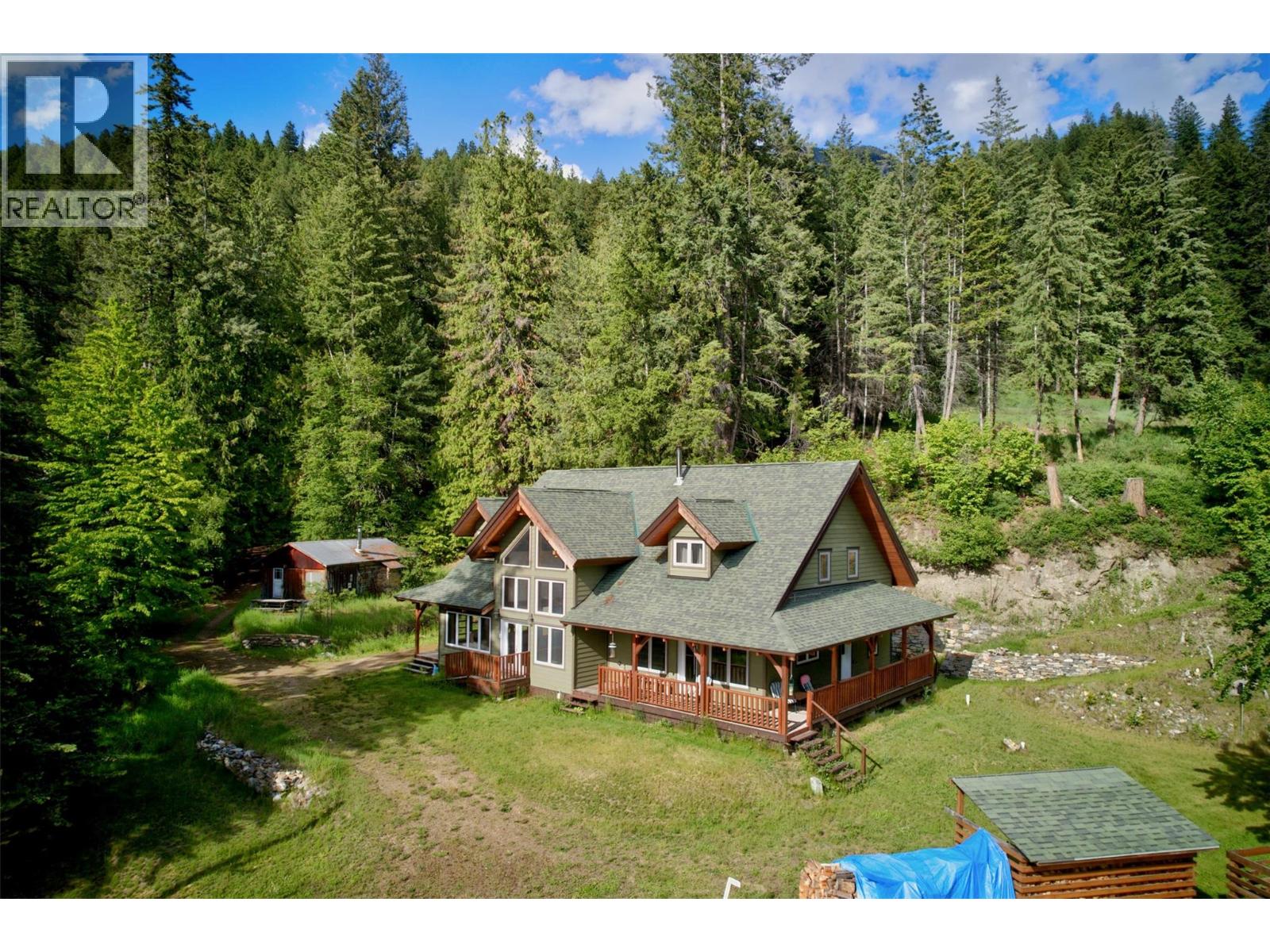 1851 Johnsons Landing Road, Johnsons Landing, British Columbia  V0G 1B0 - Photo 2 - 10390267