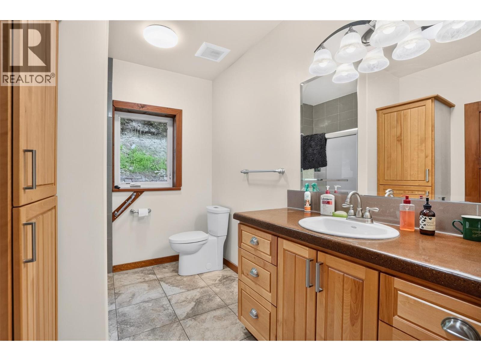 1851 Johnsons Landing Road, Johnsons Landing, British Columbia  V0G 1B0 - Photo 28 - 10390267