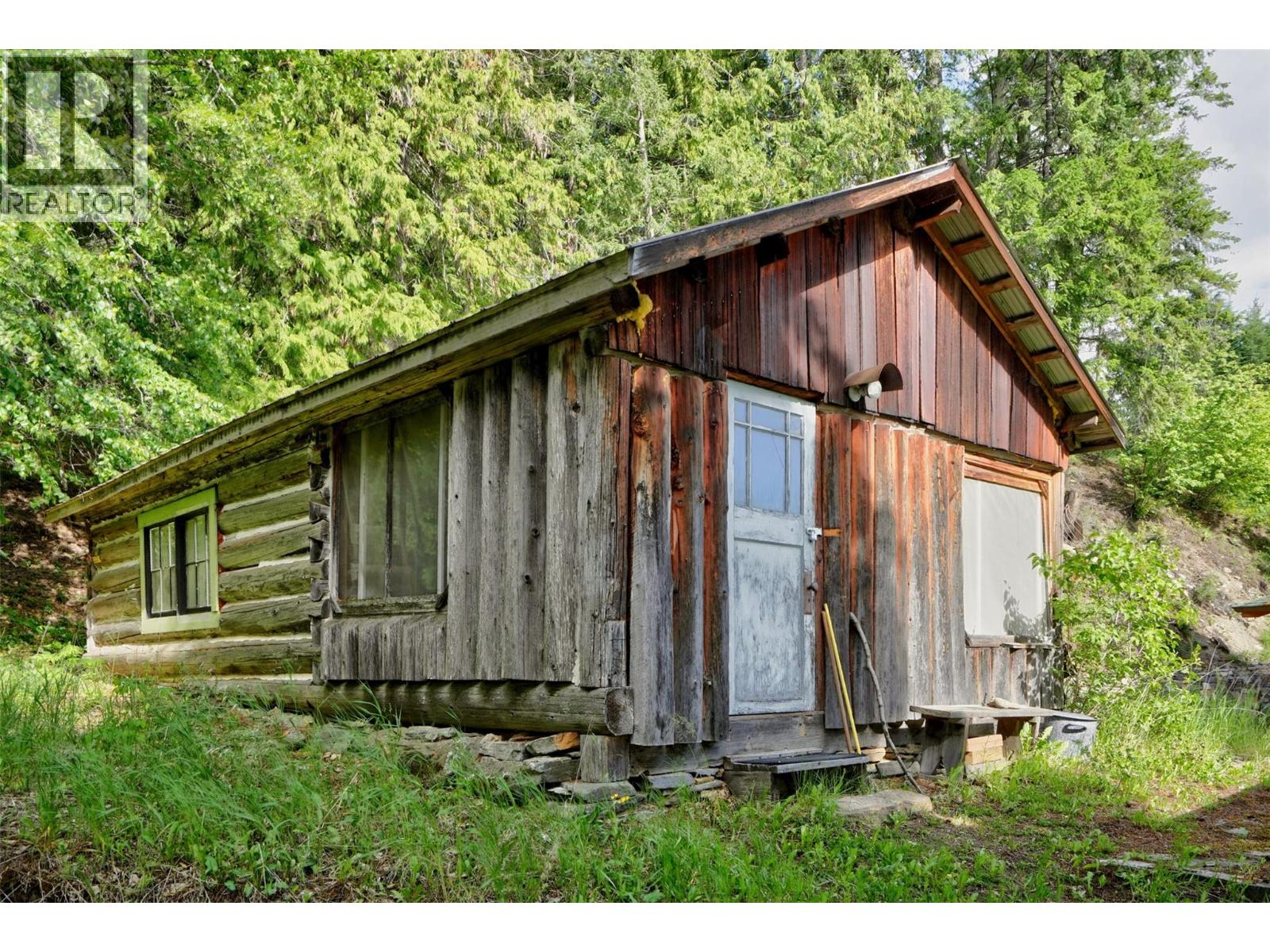 1851 Johnsons Landing Road, Johnsons Landing, British Columbia  V0G 1B0 - Photo 65 - 10390267