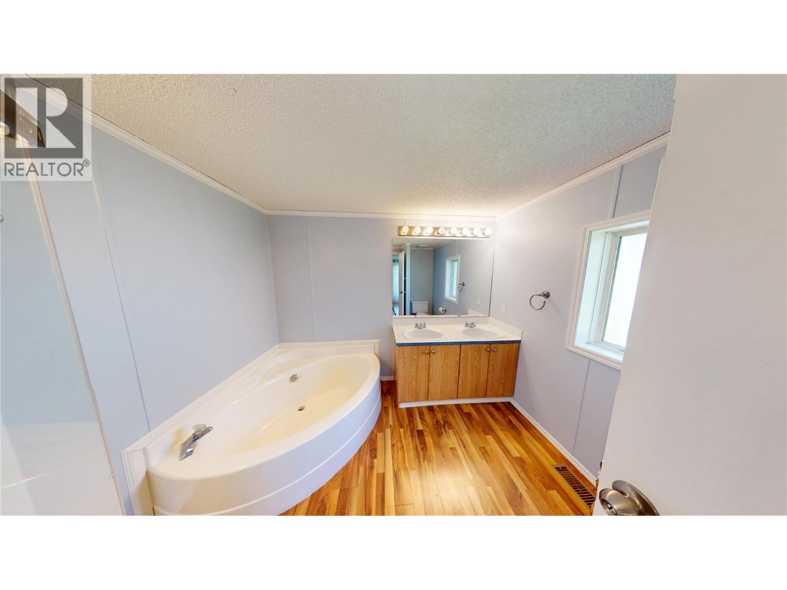 388 Red Cedar Crescent, Sparwood, British Columbia  V0B 2G0 - Photo 18 - 10391569