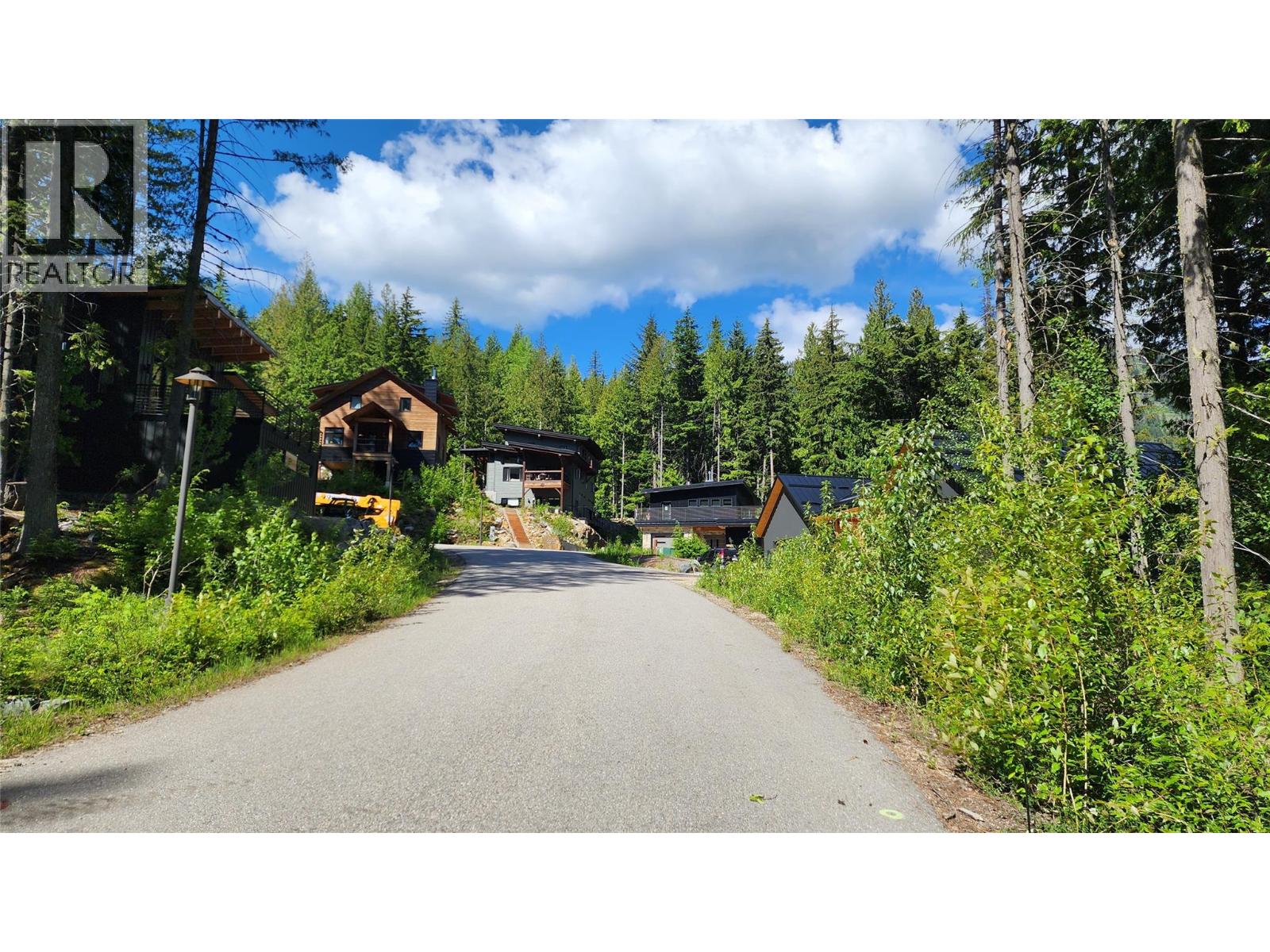 211 Cedar Creek Place, Rossland, British Columbia  V0G 1Y0 - Photo 12 - 10391402