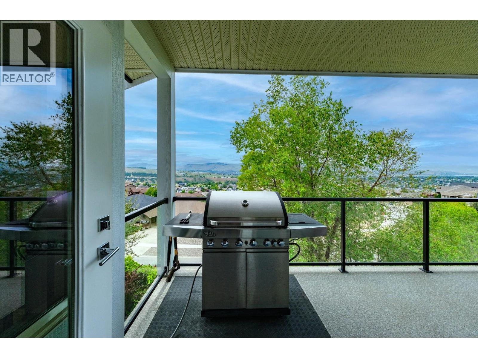 989 Mt Ida Lane, Vernon, British Columbia  V1B 4C3 - Photo 34 - 10391233