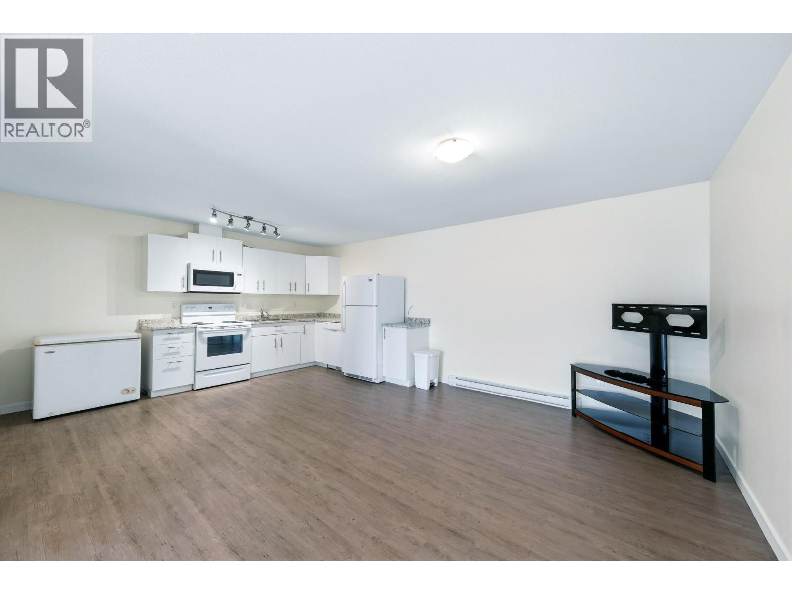 989 Mt Ida Lane, Vernon, British Columbia  V1B 4C3 - Photo 38 - 10391233