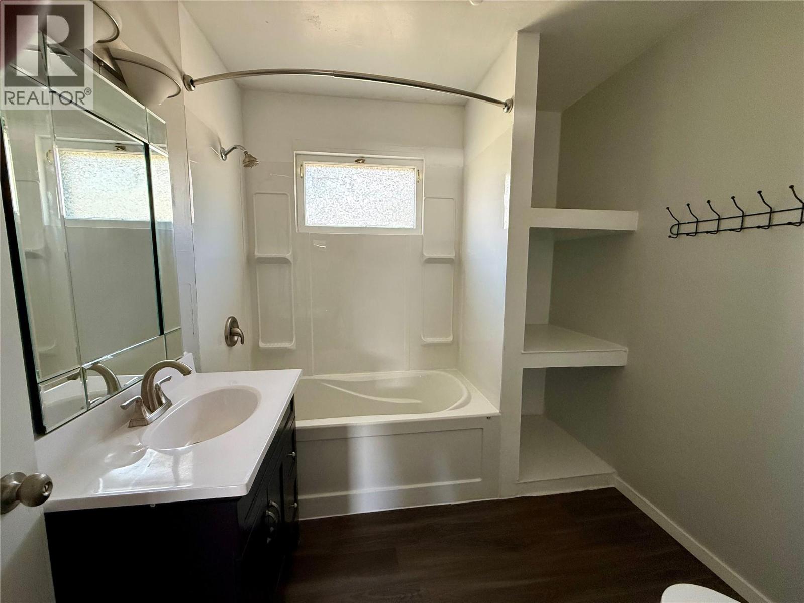 709 4th Street Nw, Cranbrook, British Columbia  V1C 4A3 - Photo 8 - 10391018