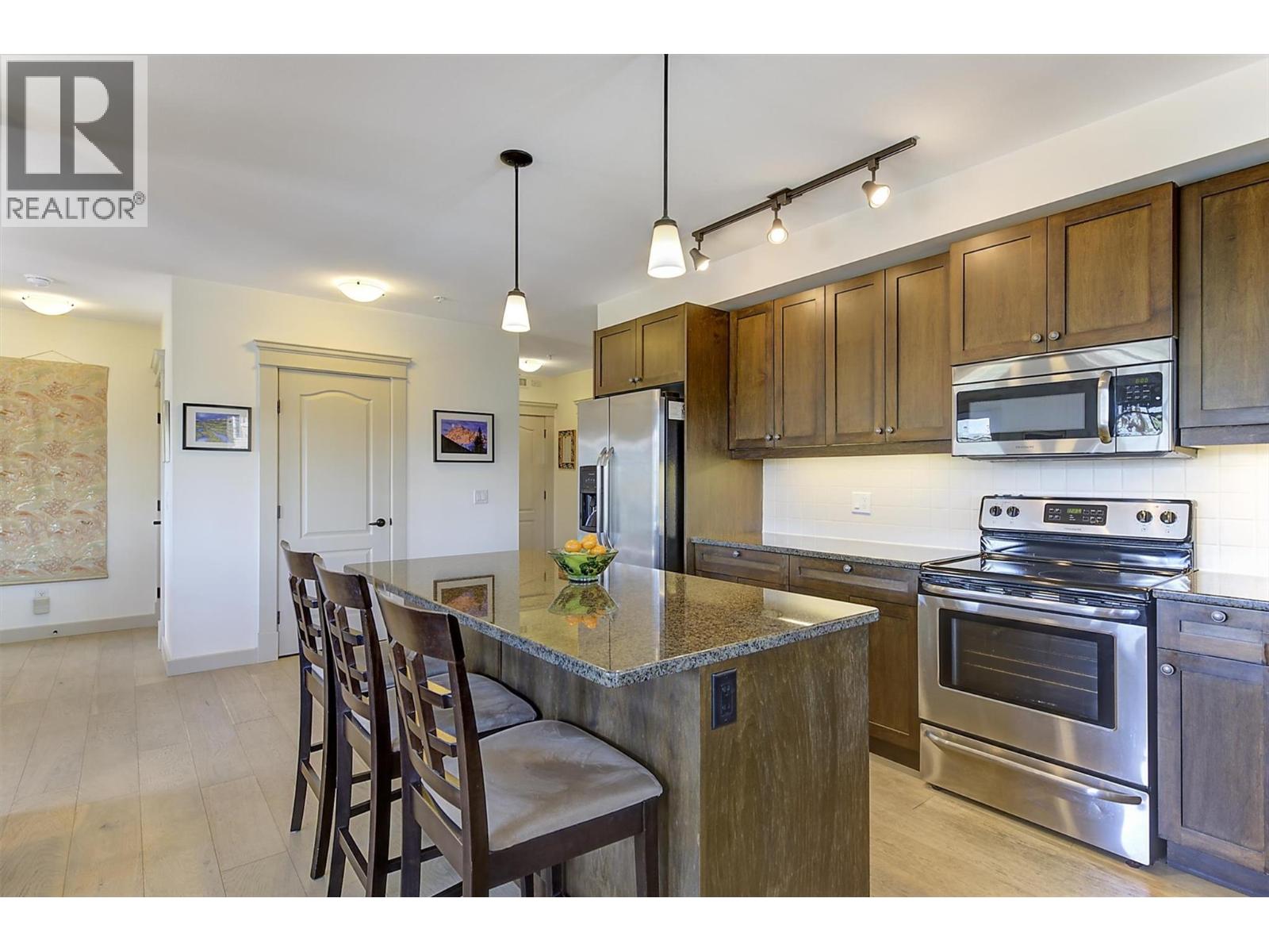2070 Boucherie Road Unit# 204, West Kelowna, British Columbia  V4T 3K9 - Photo 5 - 10391749