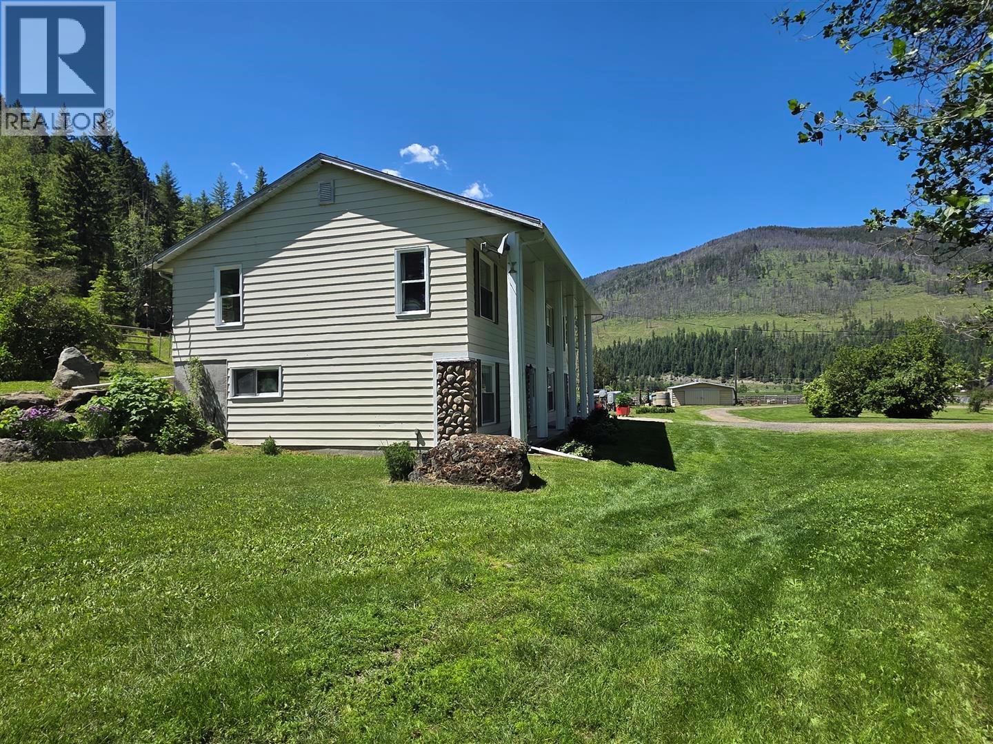 3260 Mcgillivray Creek Road, Kamloops, British Columbia  V0E 1Z0 - Photo 16 - 10391819
