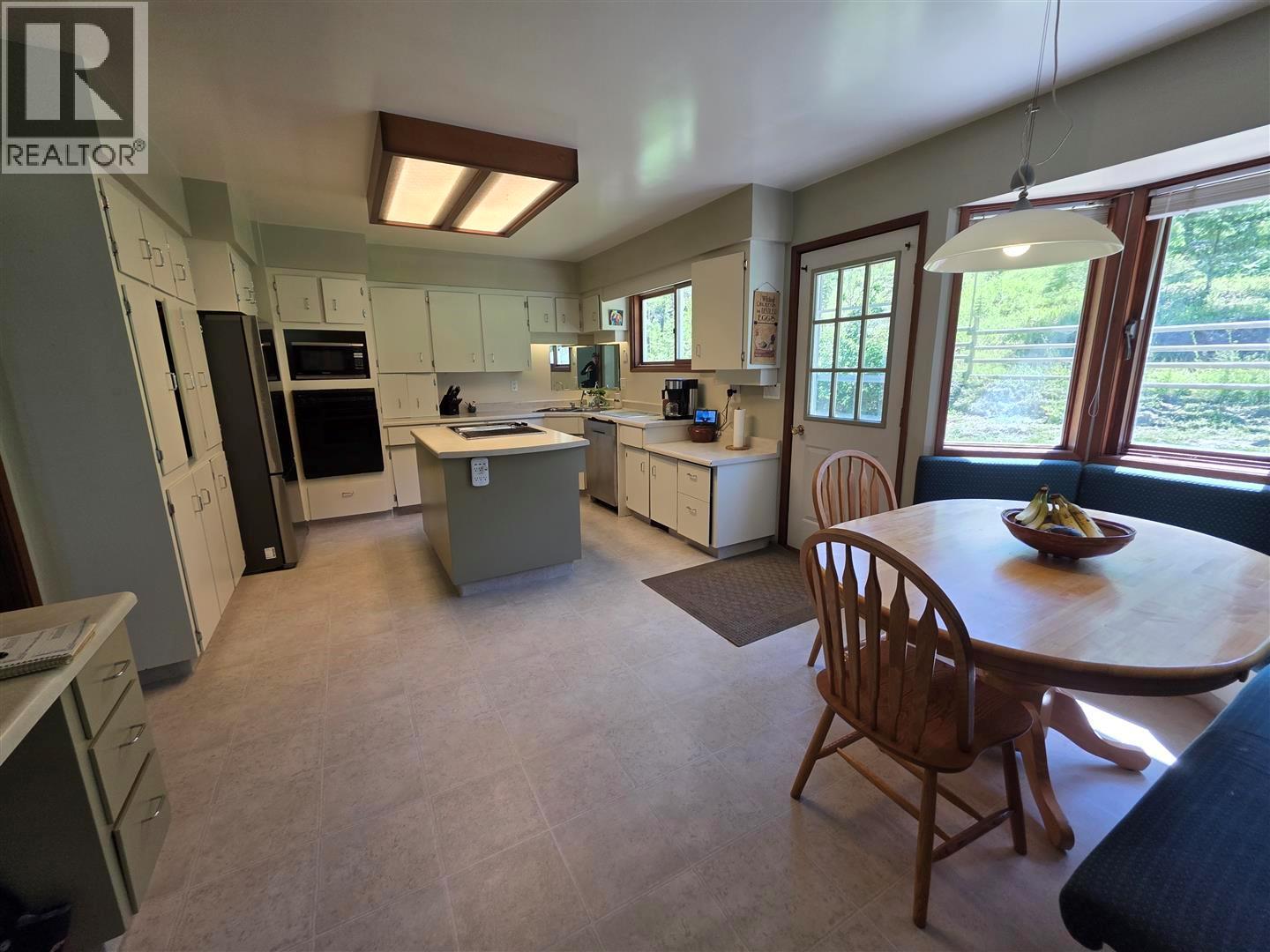 3260 Mcgillivray Creek Road, Kamloops, British Columbia  V0E 1Z0 - Photo 31 - 10391819
