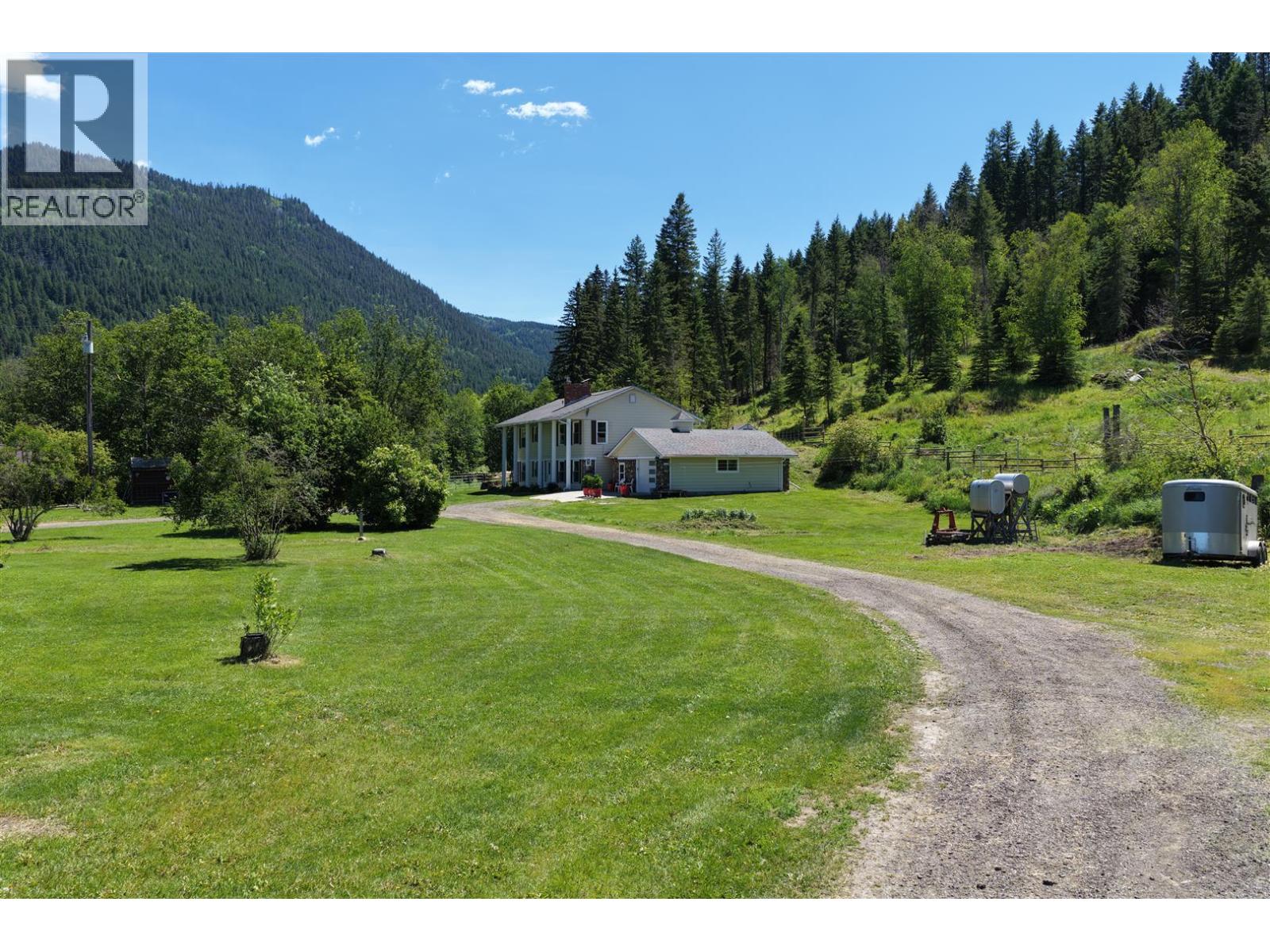 3260 Mcgillivray Creek Road, Kamloops, British Columbia  V0E 1Z0 - Photo 7 - 10391819