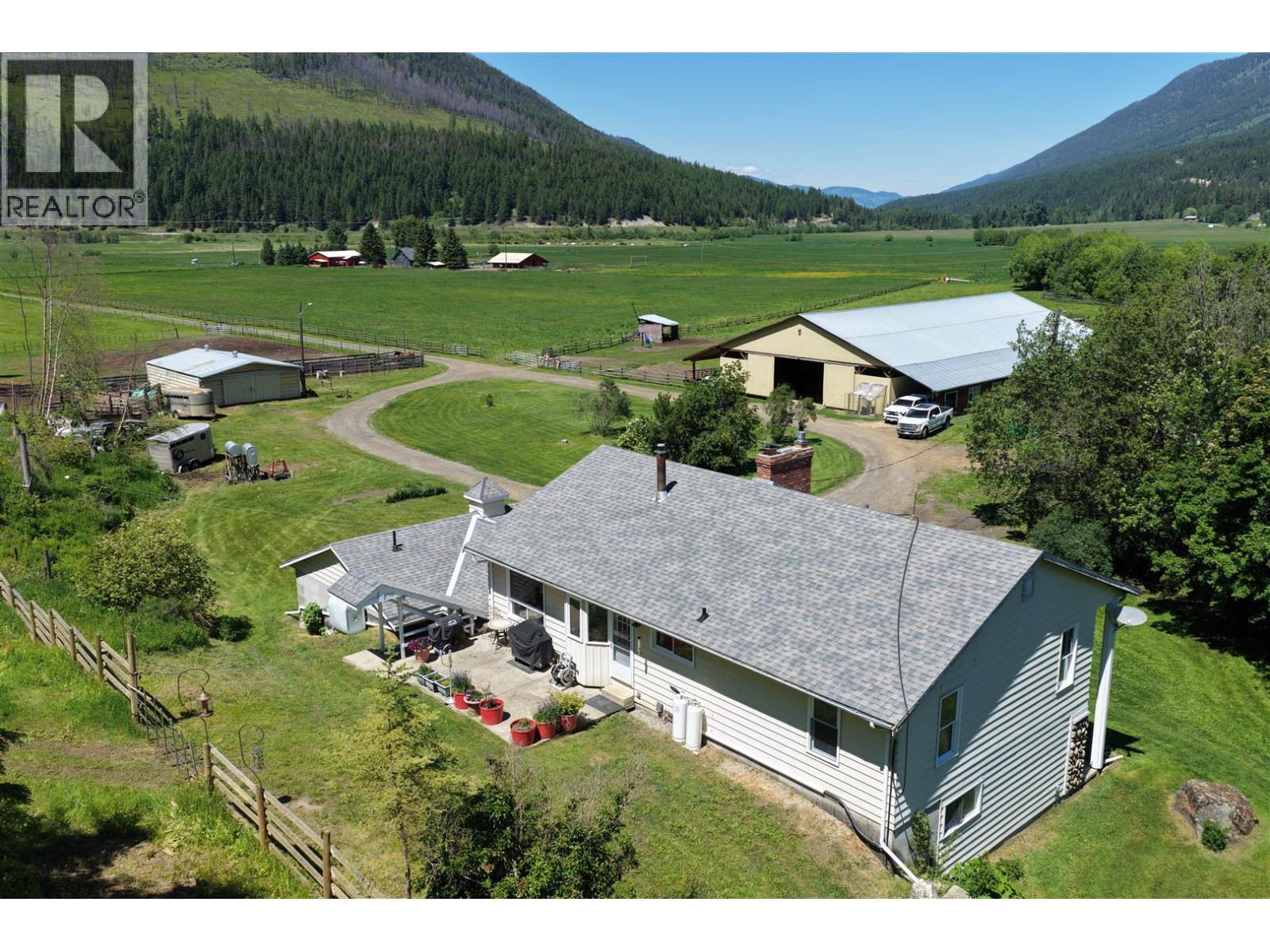 3260 Mcgillivray Creek Road, Kamloops, British Columbia  V0E 1Z0 - Photo 8 - 10391819