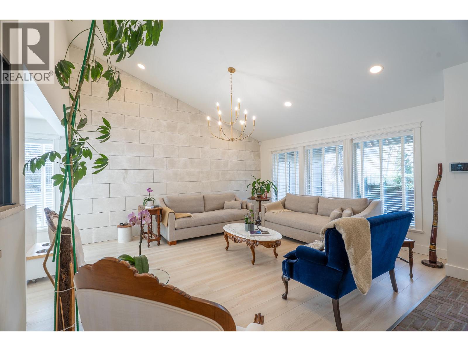 603 Porterfield Road, Kamloops, British Columbia  V2B 6M5 - Photo 5 - 10391826