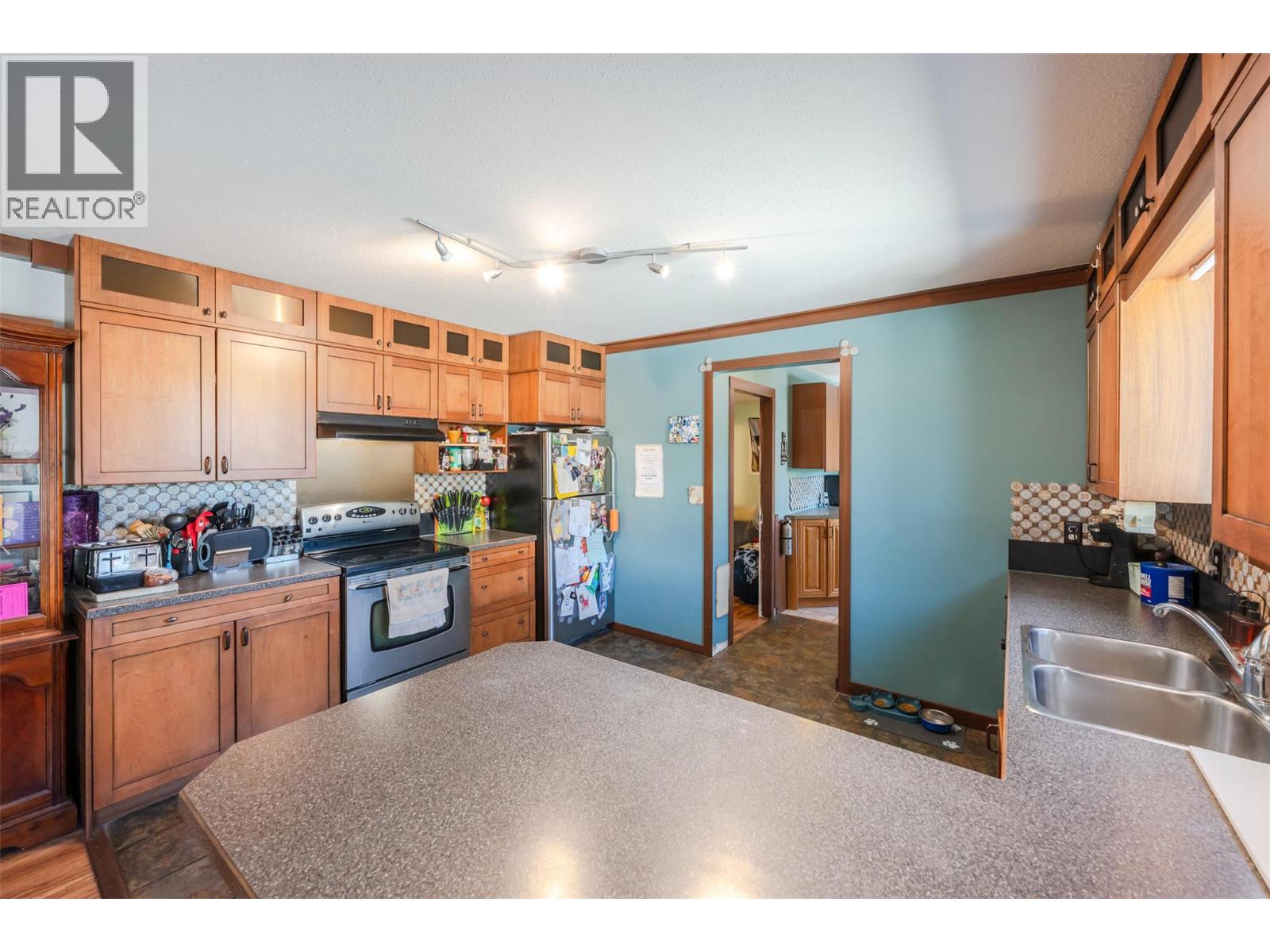 759 Government Street, Penticton, British Columbia  V2A 4T5 - Photo 10 - 10391853