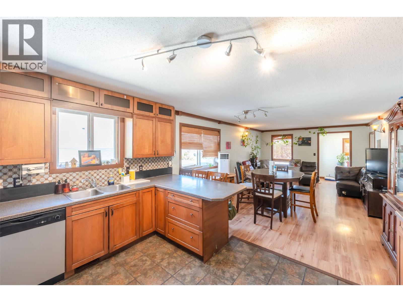 759 Government Street, Penticton, British Columbia  V2A 4T5 - Photo 14 - 10391853