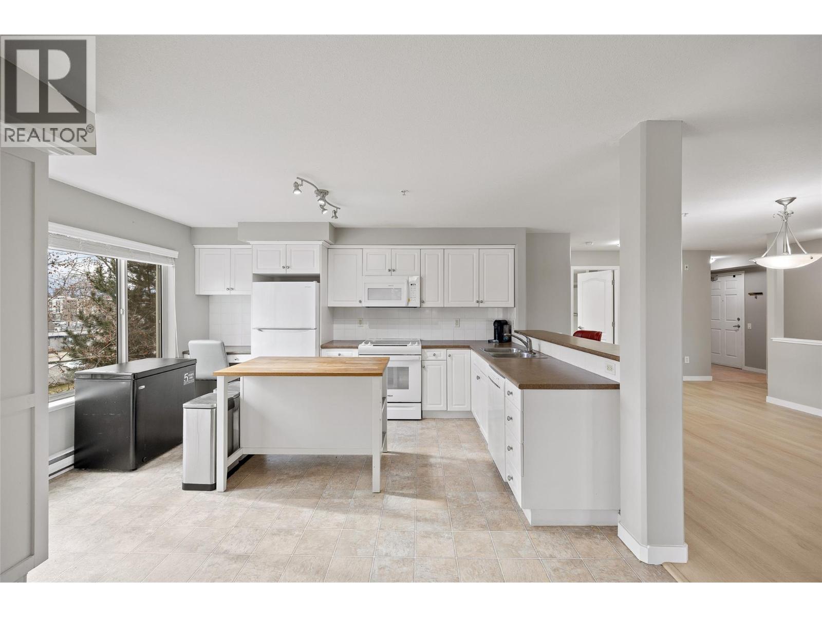 686 Lequime Road Unit# 306, Kelowna, British Columbia  V1W 1A4 - Photo 10 - 10391715