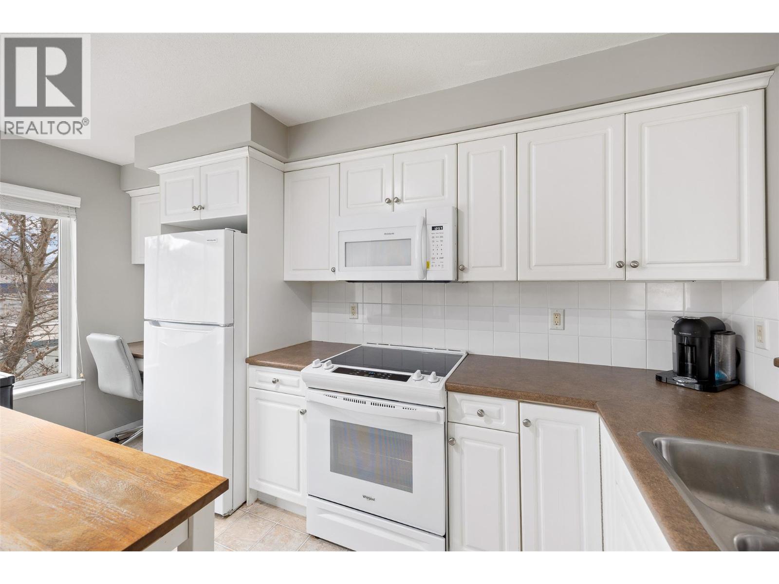 686 Lequime Road Unit# 306, Kelowna, British Columbia  V1W 1A4 - Photo 11 - 10391715