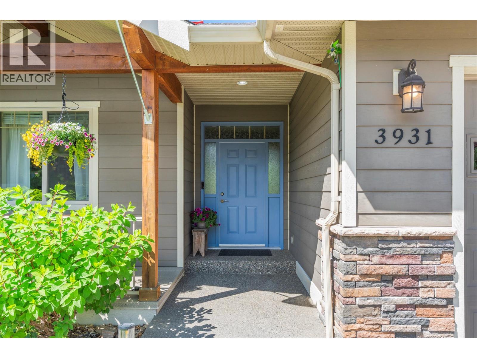 3931 Pothecary Place, Armstrong, British Columbia  V4Y 0X7 - Photo 6 - 10391203