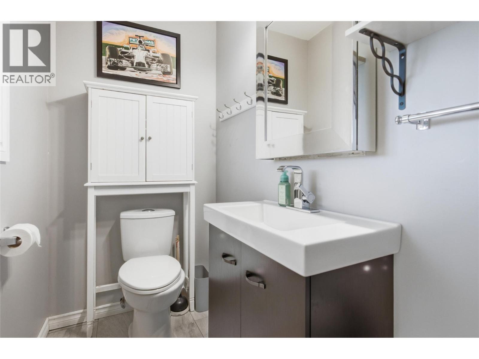 2555 Glenview Avenue, Kamloops, British Columbia  V2B 4L5 - Photo 16 - 10391029