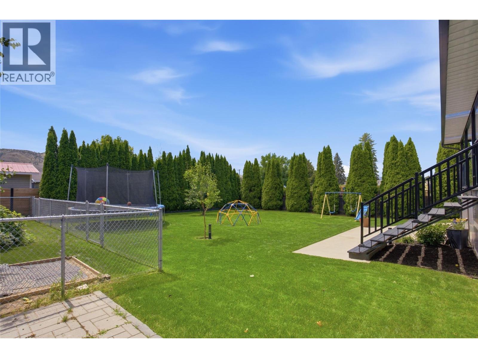 2555 Glenview Avenue, Kamloops, British Columbia  V2B 4L5 - Photo 32 - 10391029
