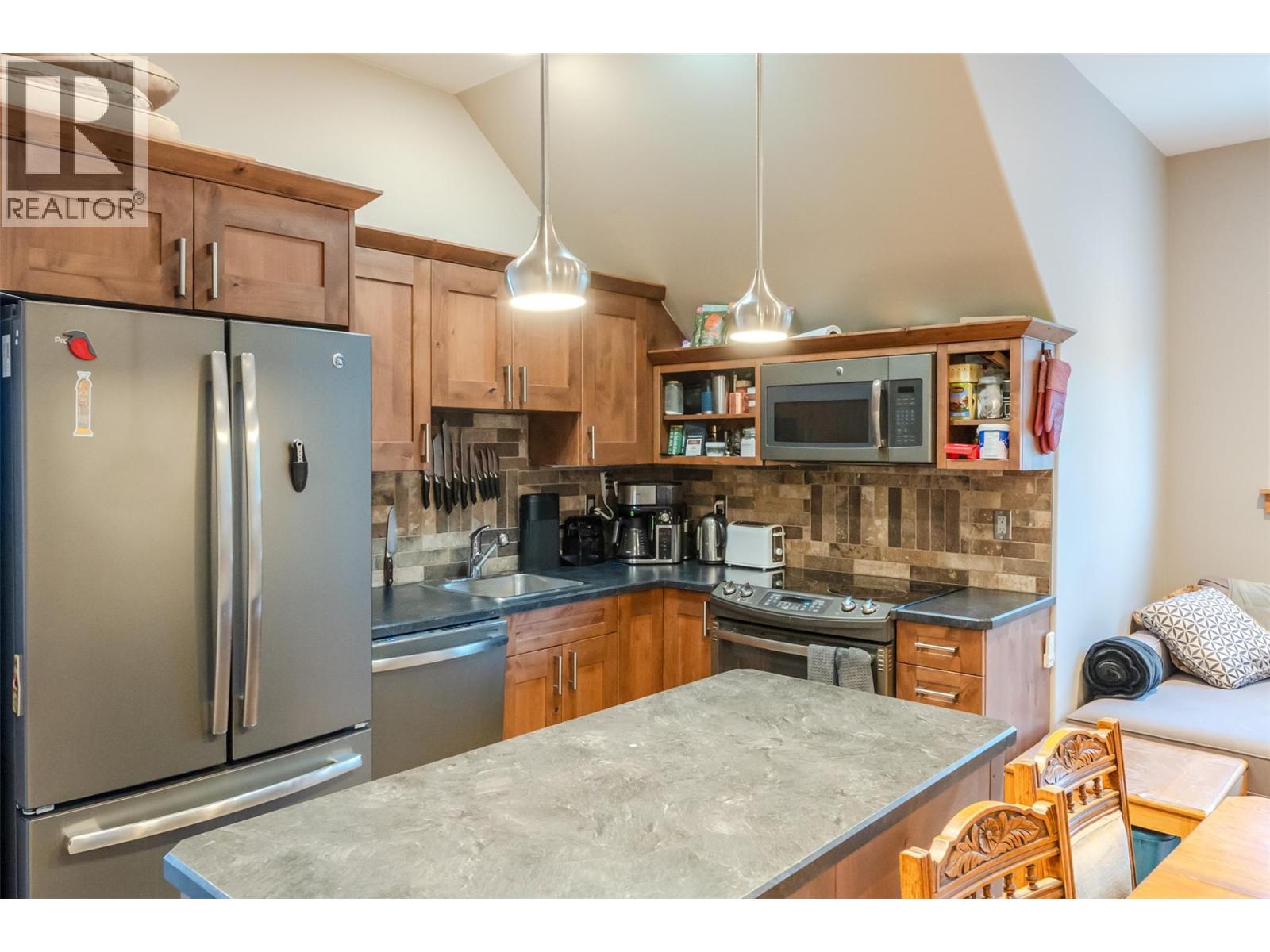 935 Eagle Place, Osoyoos, British Columbia  V0H 1V6 - Photo 48 - 10390852