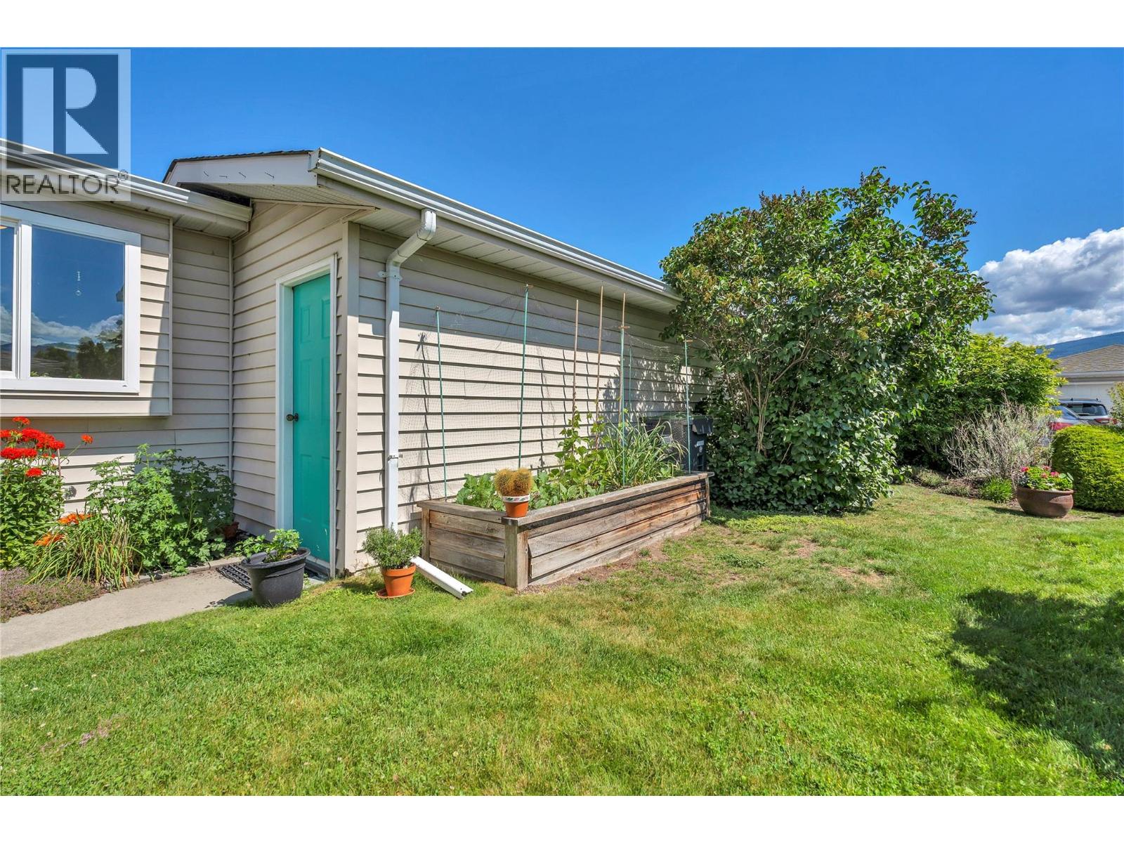 64 Kingfisher Drive, Penticton, British Columbia  V2A 8K6 - Photo 22 - 10390067