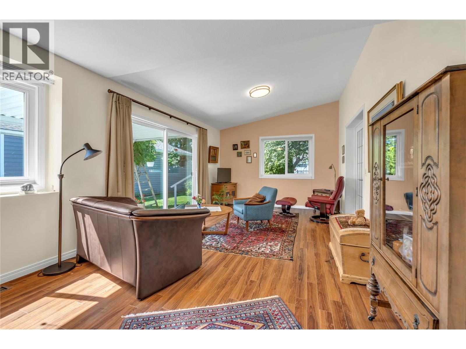 64 Kingfisher Drive, Penticton, British Columbia  V2A 8K6 - Photo 6 - 10390067